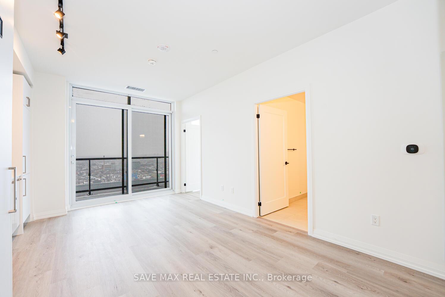 Photo 28 of Unit PH 11, 280 Dundas Street W, Toronto, Kensington-Chinatown — HOMEH