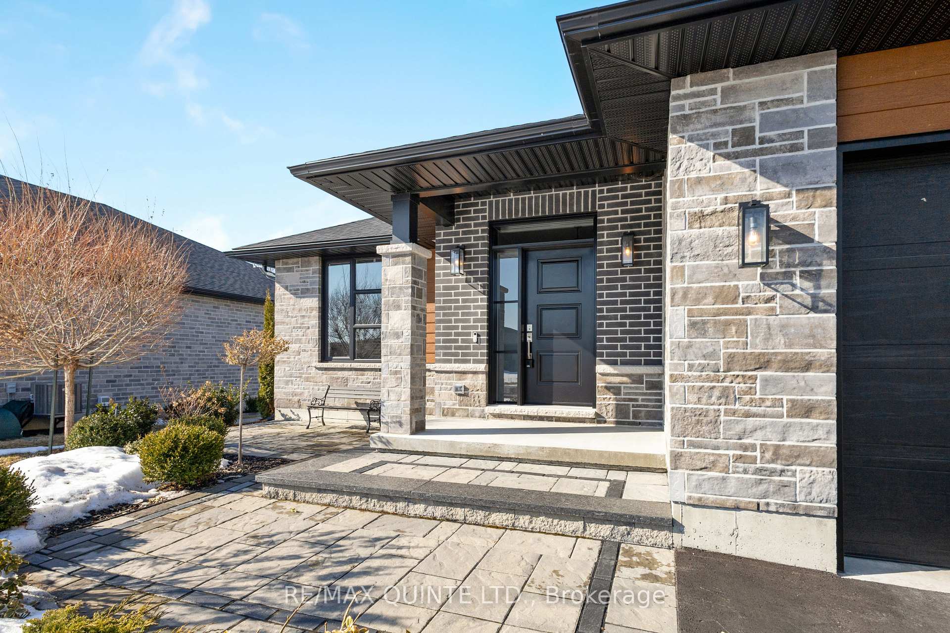 Photo 6 of 82 Dewal Place, Belleville, Belleville Ward — HOMEH