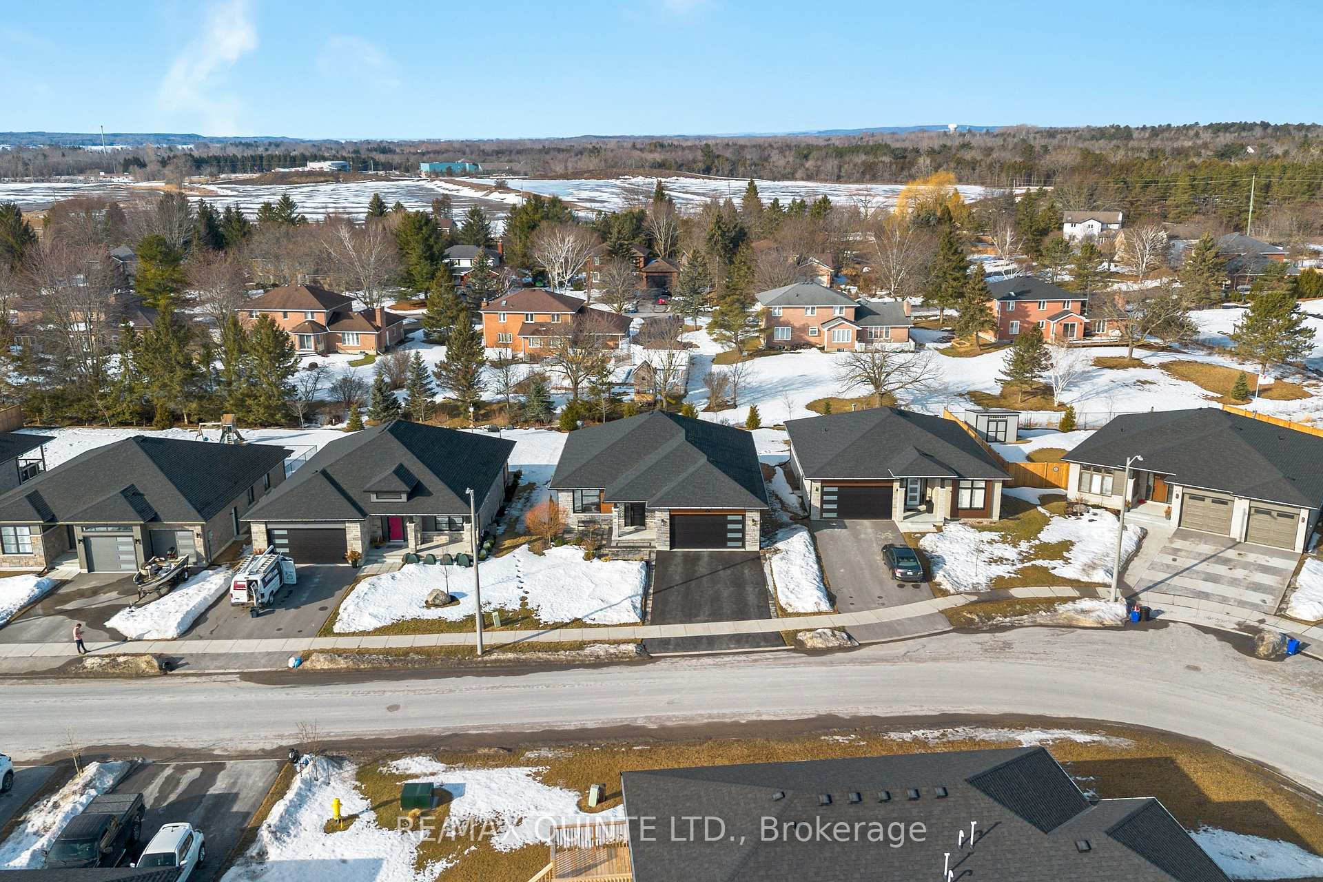 Photo 43 of 82 Dewal Place, Belleville, Belleville Ward — HOMEH