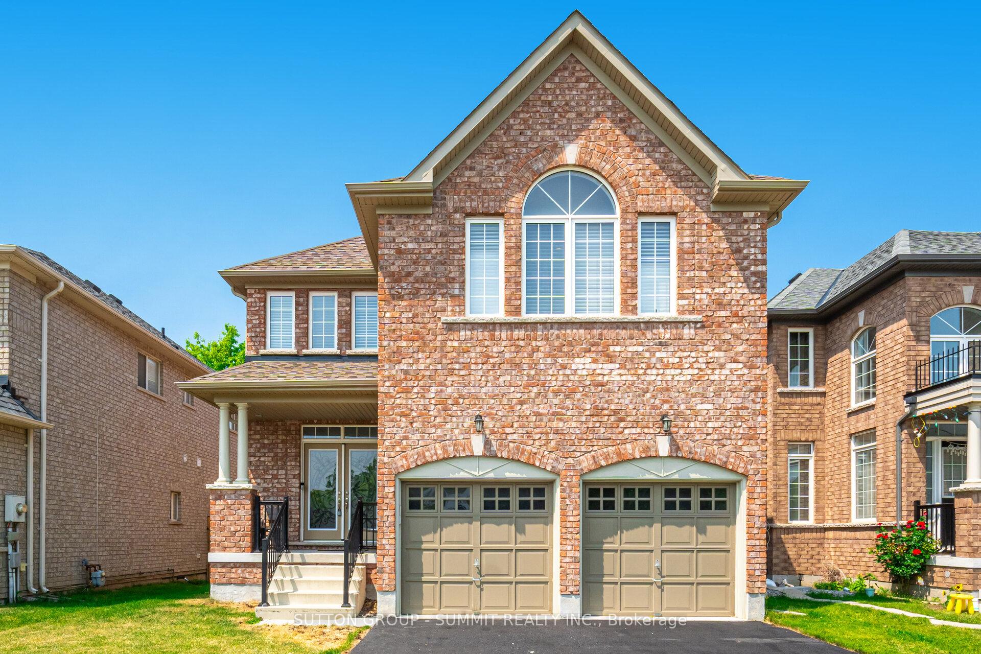 Front of 16 Westminster Circle