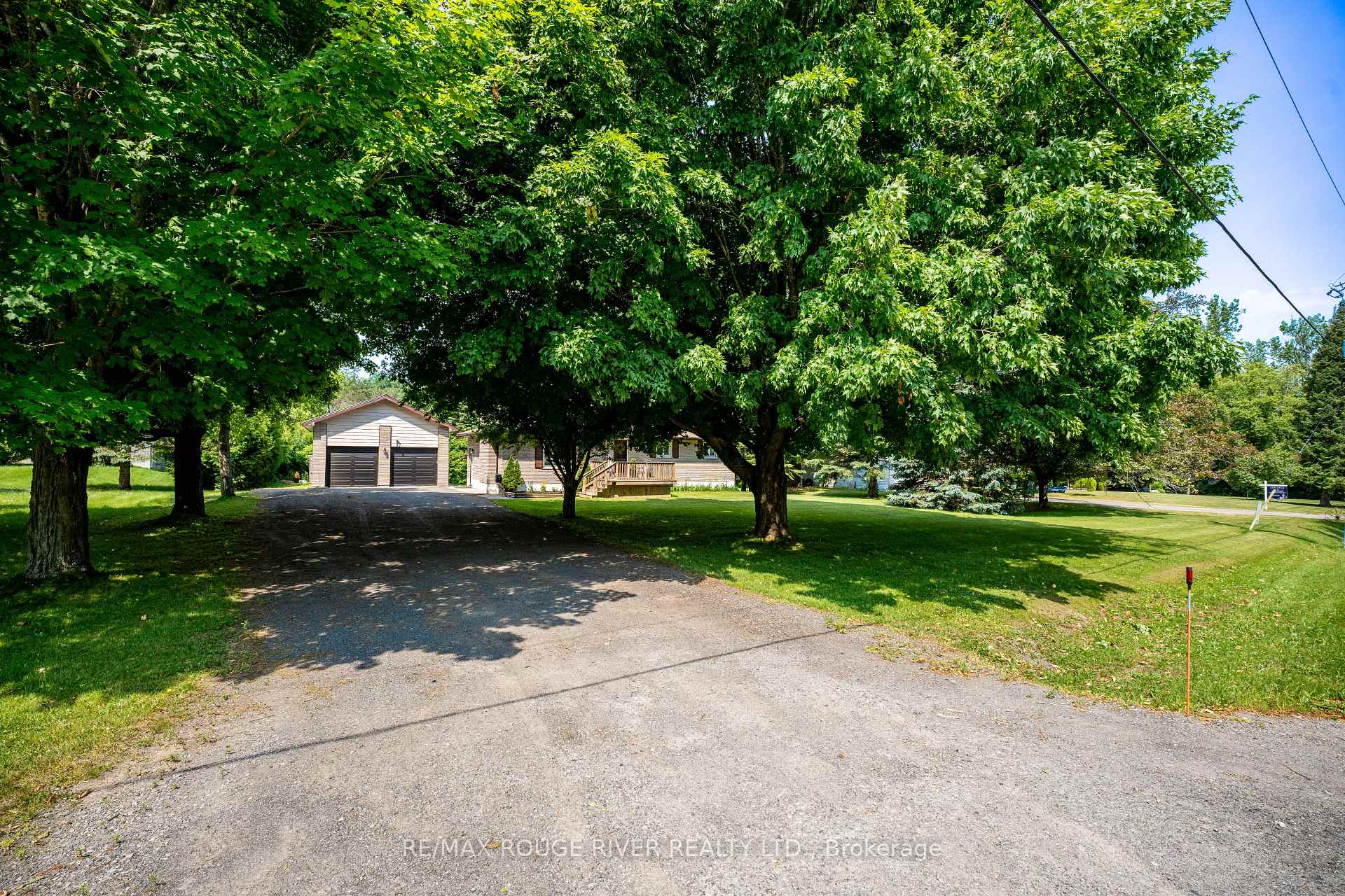 Photo 6 of 5274 Hillview Drive N, Hamilton Township, Rural Hamilton — HOMEH