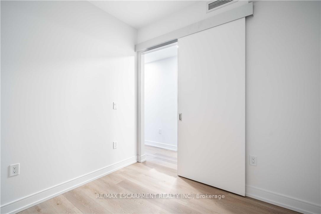 Photo 14 of Unit 908, 1 Jarvis Street, Hamilton, Beasley — HOMEH