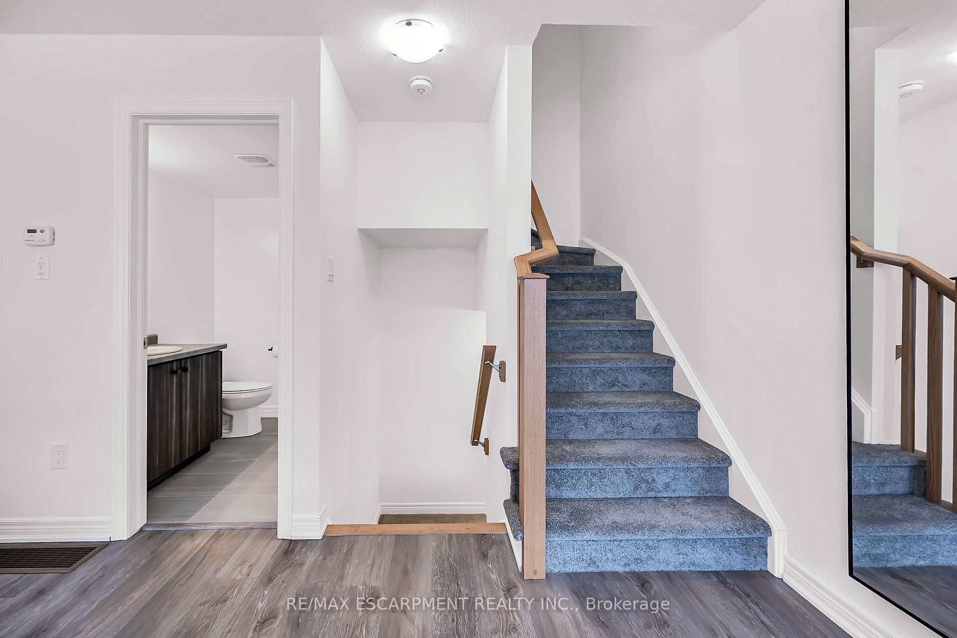 Photo 22 of 22 Dryden Lane, Hamilton, McQuesten — HOMEH