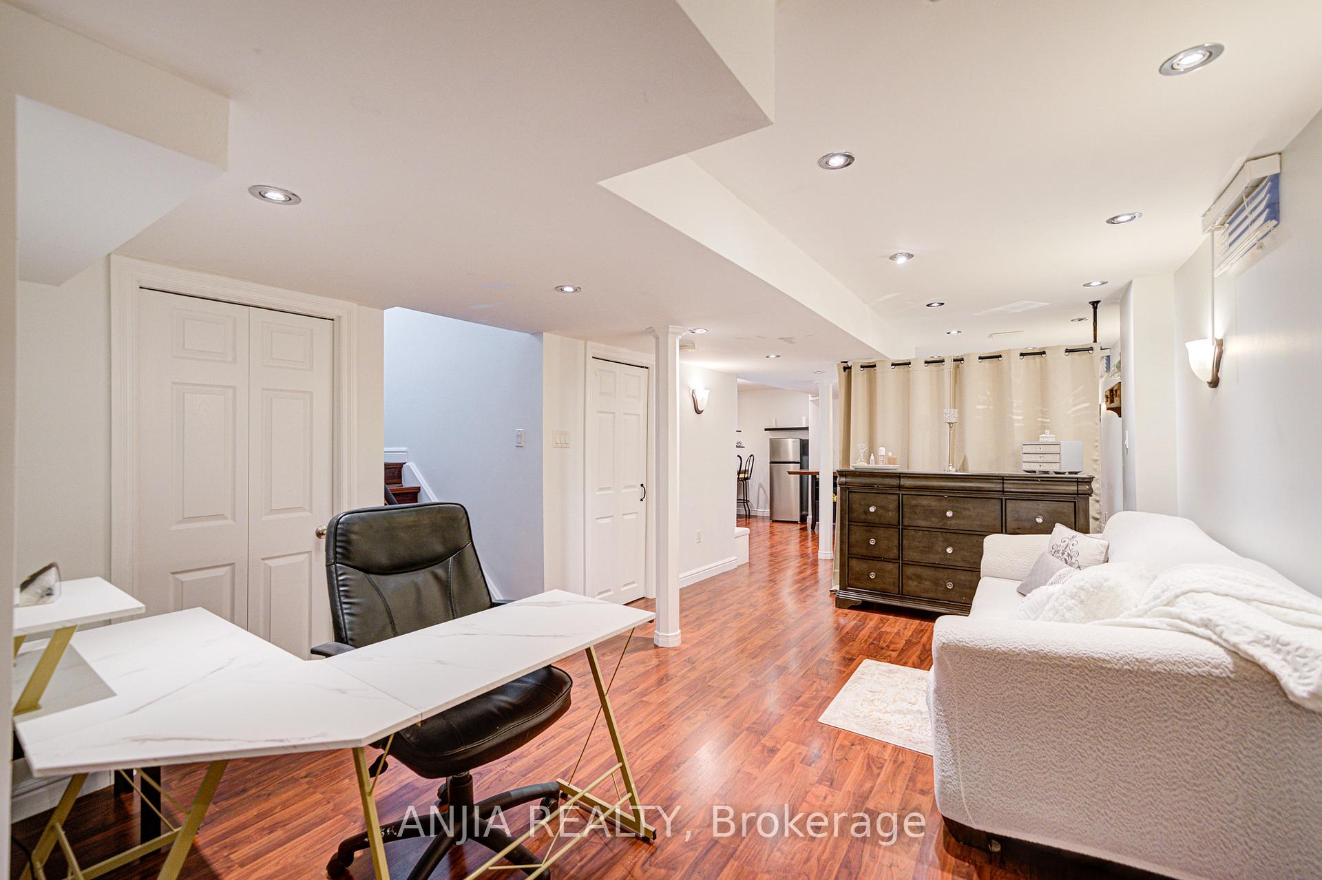 Photo 34 of 97 Blackthorn Drive, Vaughan, Maple — HOMEH