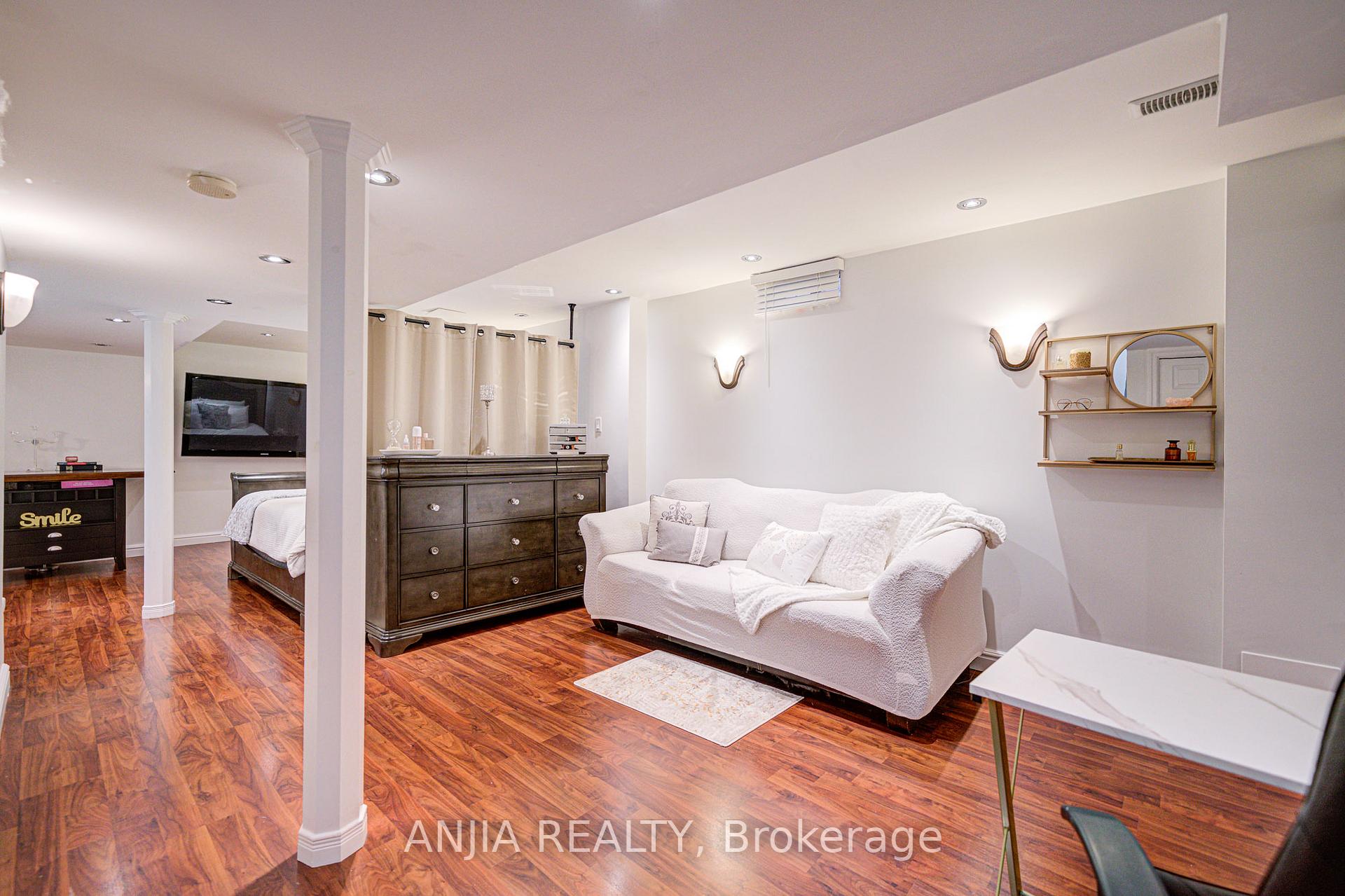 Photo 28 of 97 Blackthorn Drive, Vaughan, Maple — HOMEH