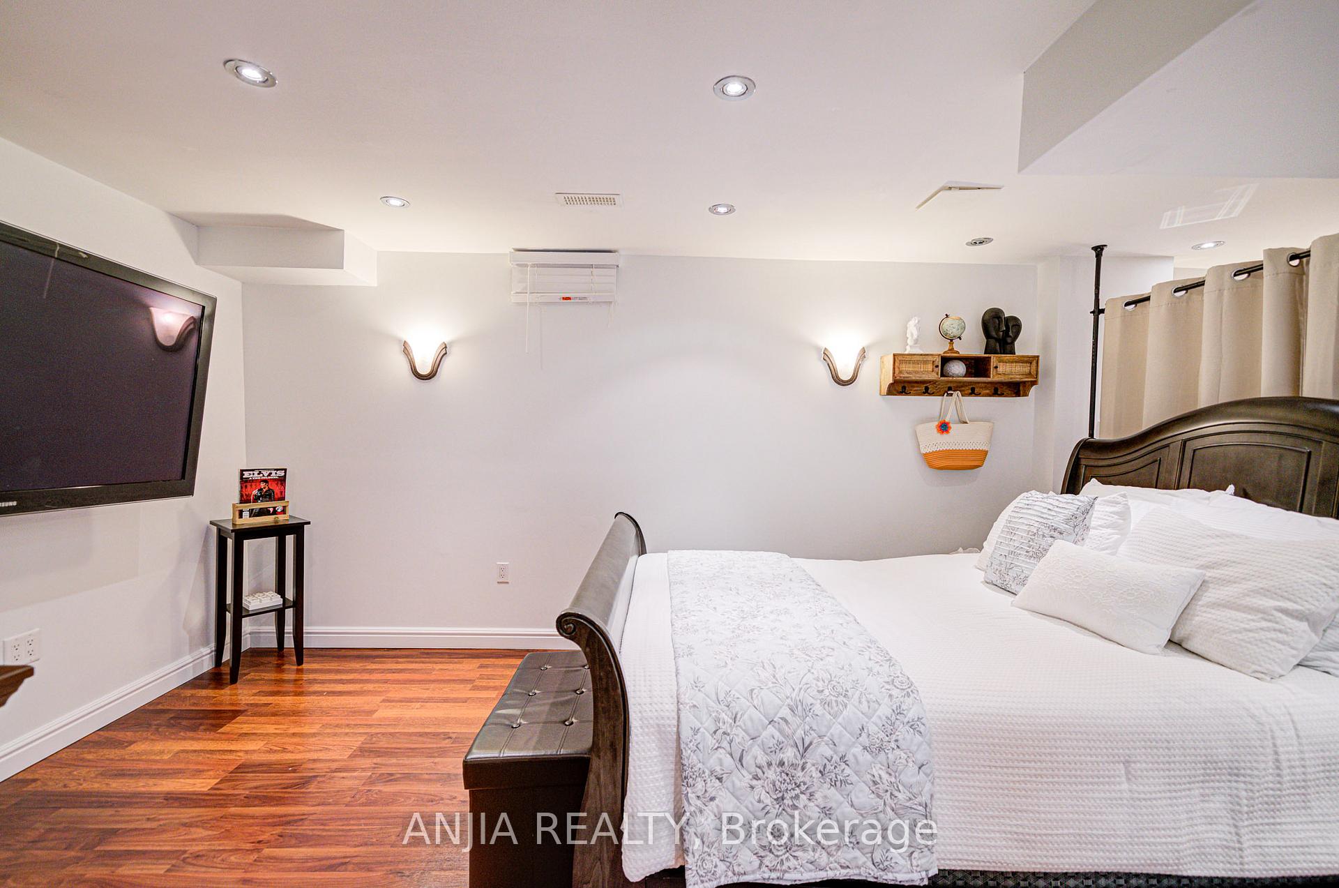 Photo 35 of 97 Blackthorn Drive, Vaughan, Maple — HOMEH