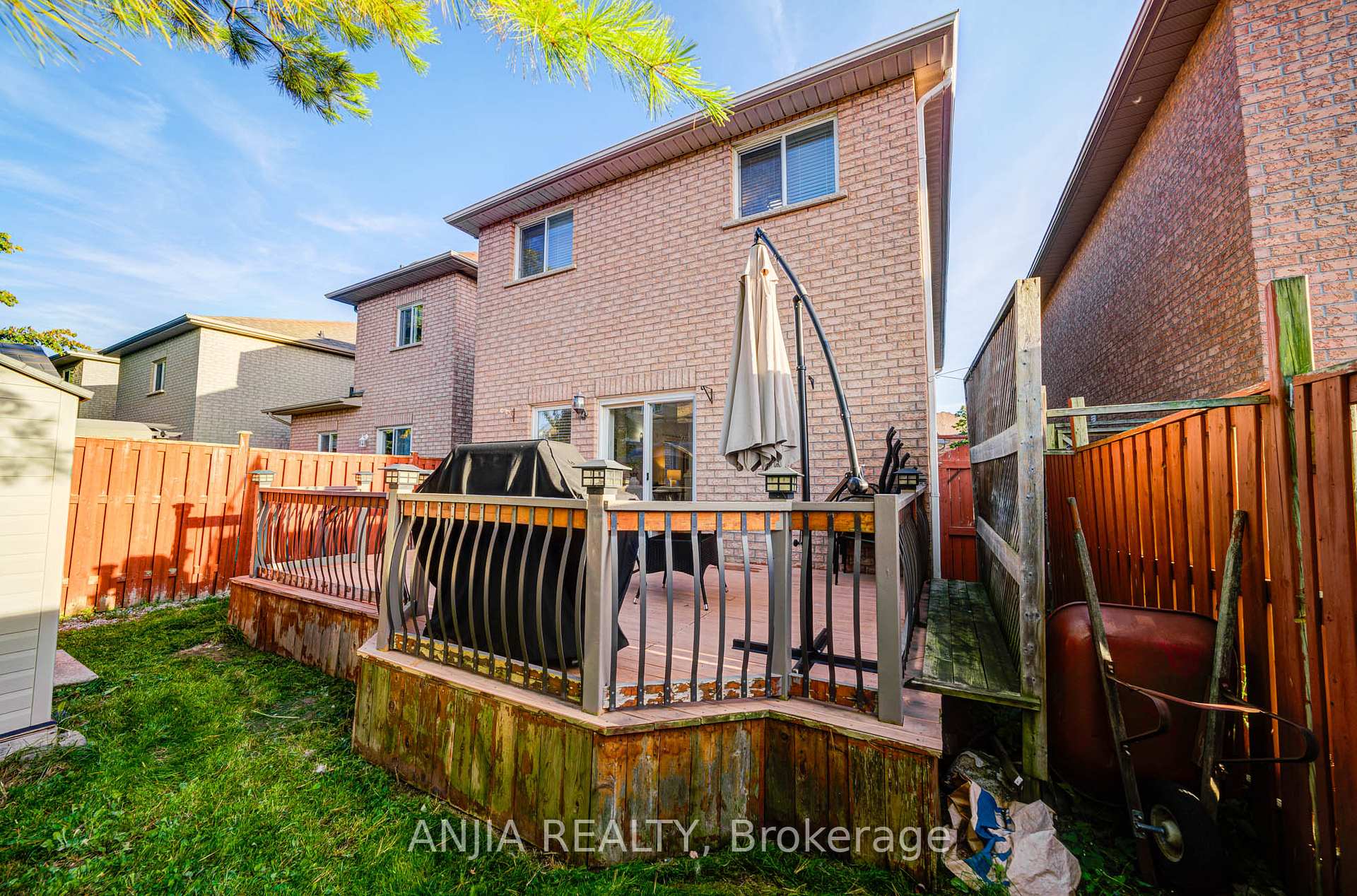 Photo 44 of 97 Blackthorn Drive, Vaughan, Maple — HOMEH