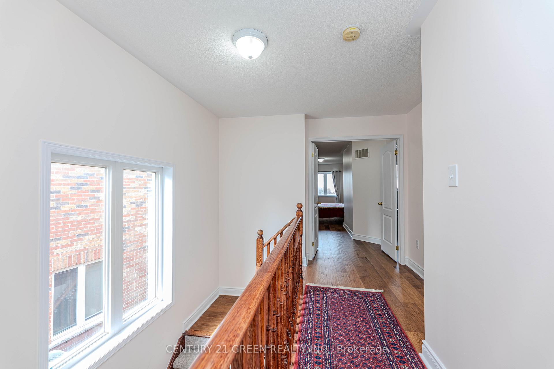Photo 18 of 18 Summit Drive, Vaughan, Vellore Village — HOMEH