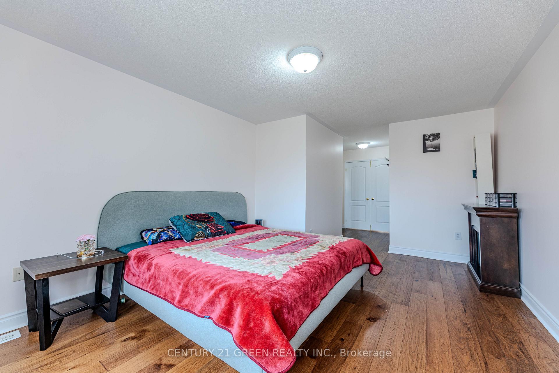 Photo 39 of 18 Summit Drive, Vaughan, Vellore Village — HOMEH