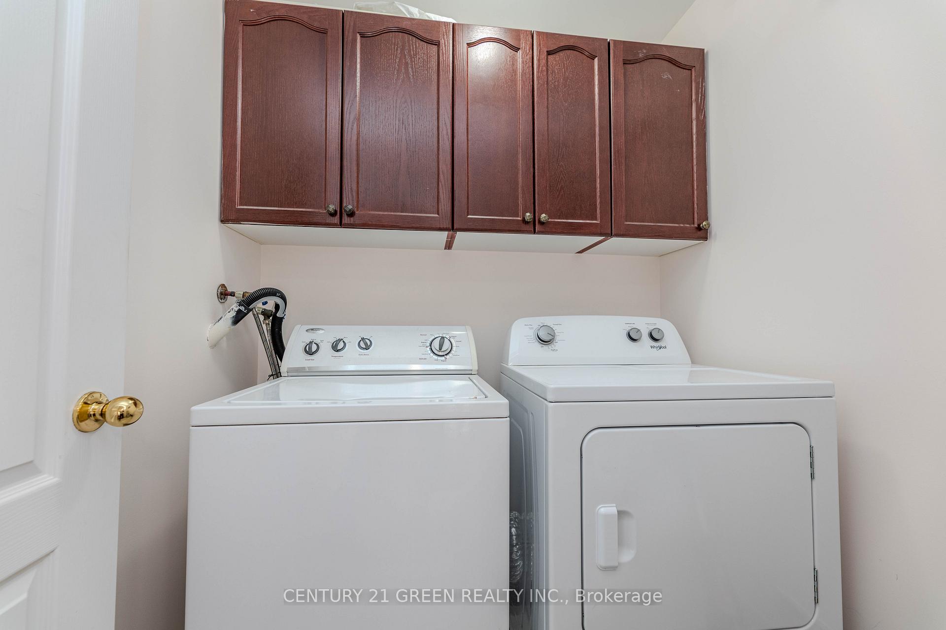 Photo 21 of 18 Summit Drive, Vaughan, Vellore Village — HOMEH
