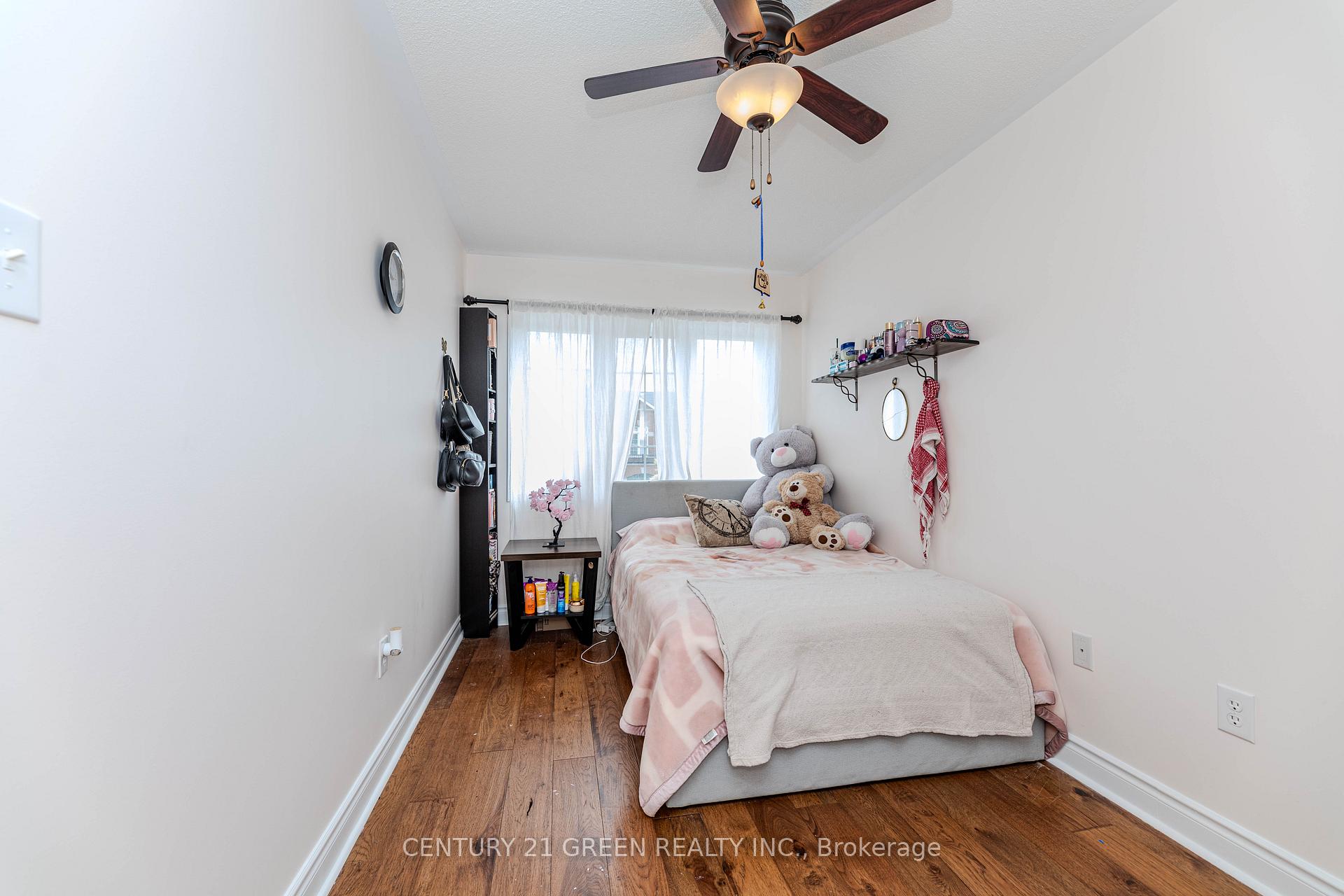 Photo 31 of 18 Summit Drive, Vaughan, Vellore Village — HOMEH