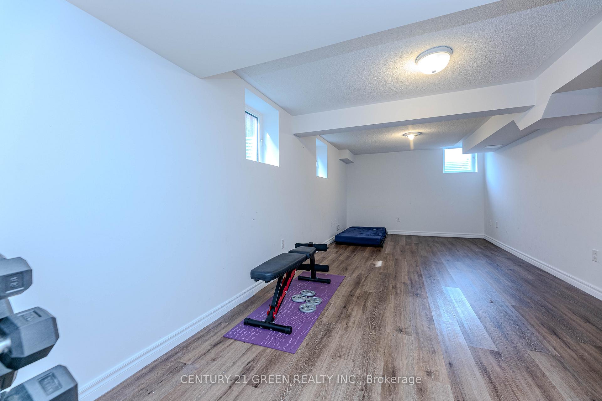 Photo 45 of 18 Summit Drive, Vaughan, Vellore Village — HOMEH