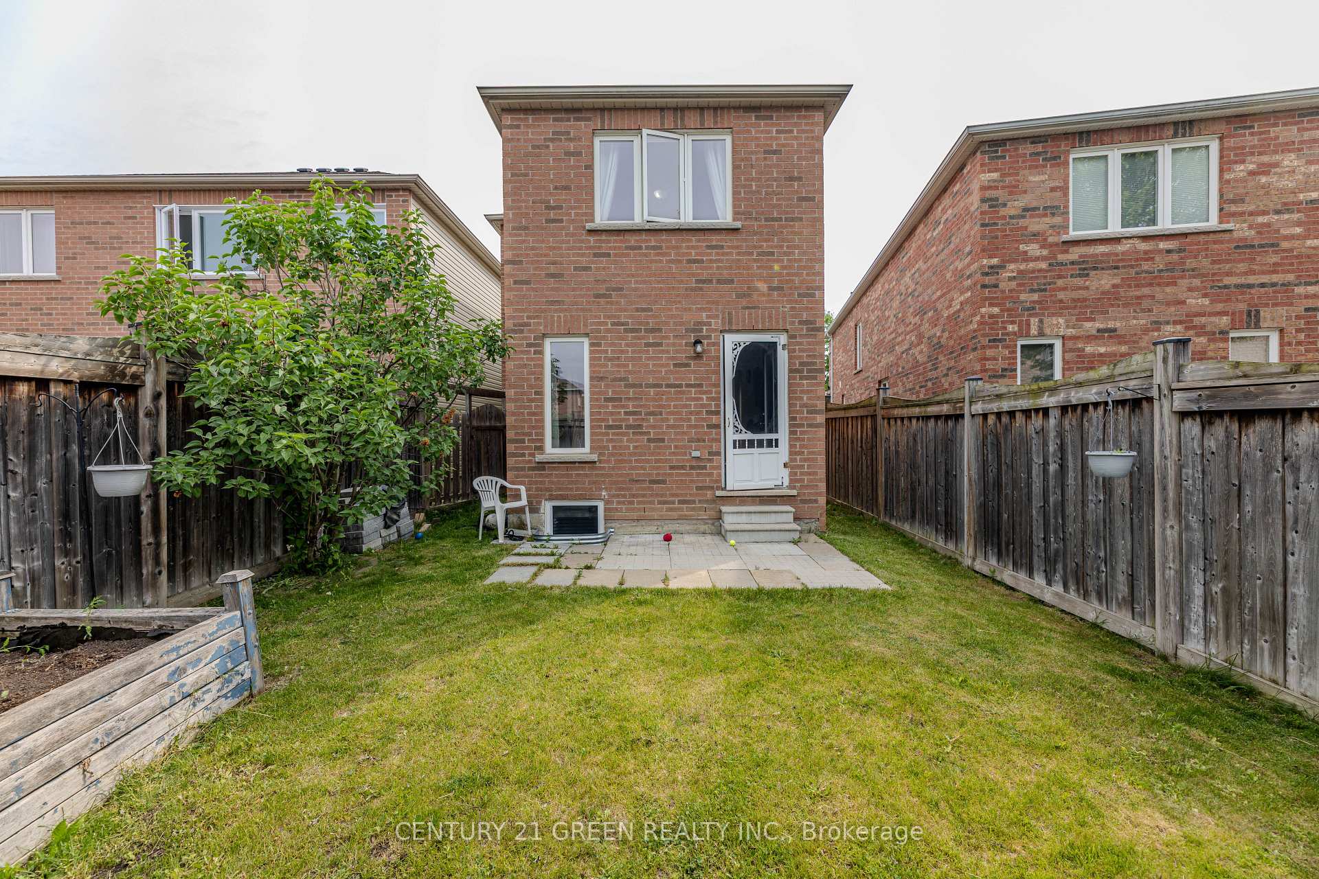 Photo 42 of 18 Summit Drive, Vaughan, Vellore Village — HOMEH