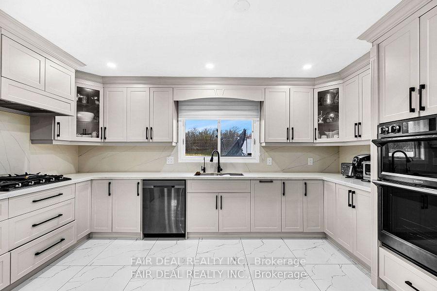 Photo 6 of 392 Mountain Road, Grimsby, Grimsby Escarpment — HOMEH