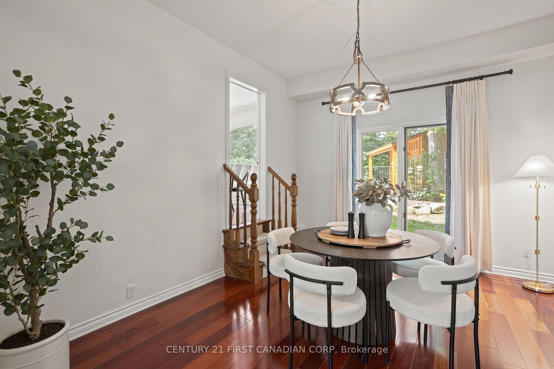 Photo 13 of 126 Parkview Drive, Thames Centre, Dorchester — HOMEH