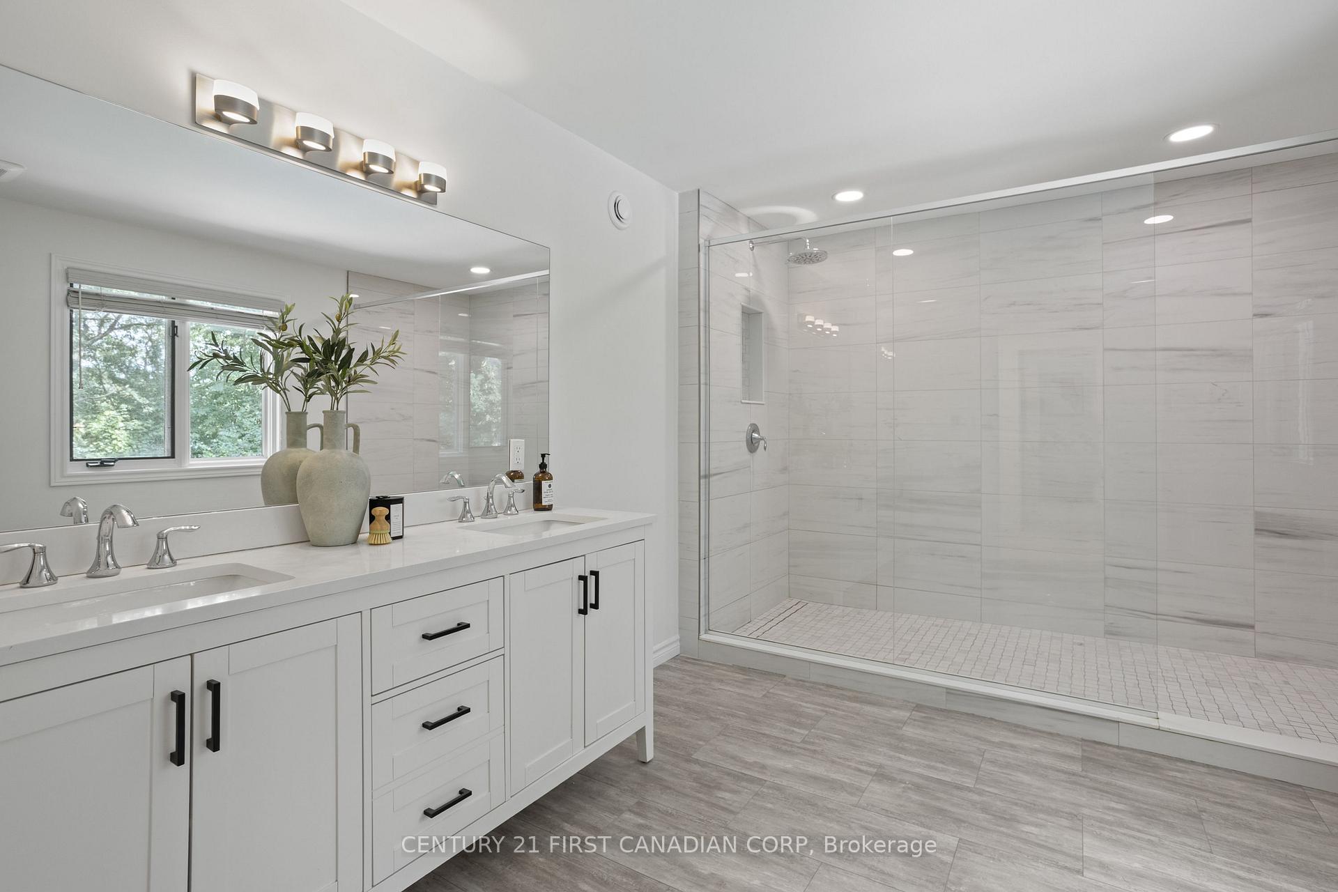 Photo 27 of 126 Parkview Drive, Thames Centre, Dorchester — HOMEH