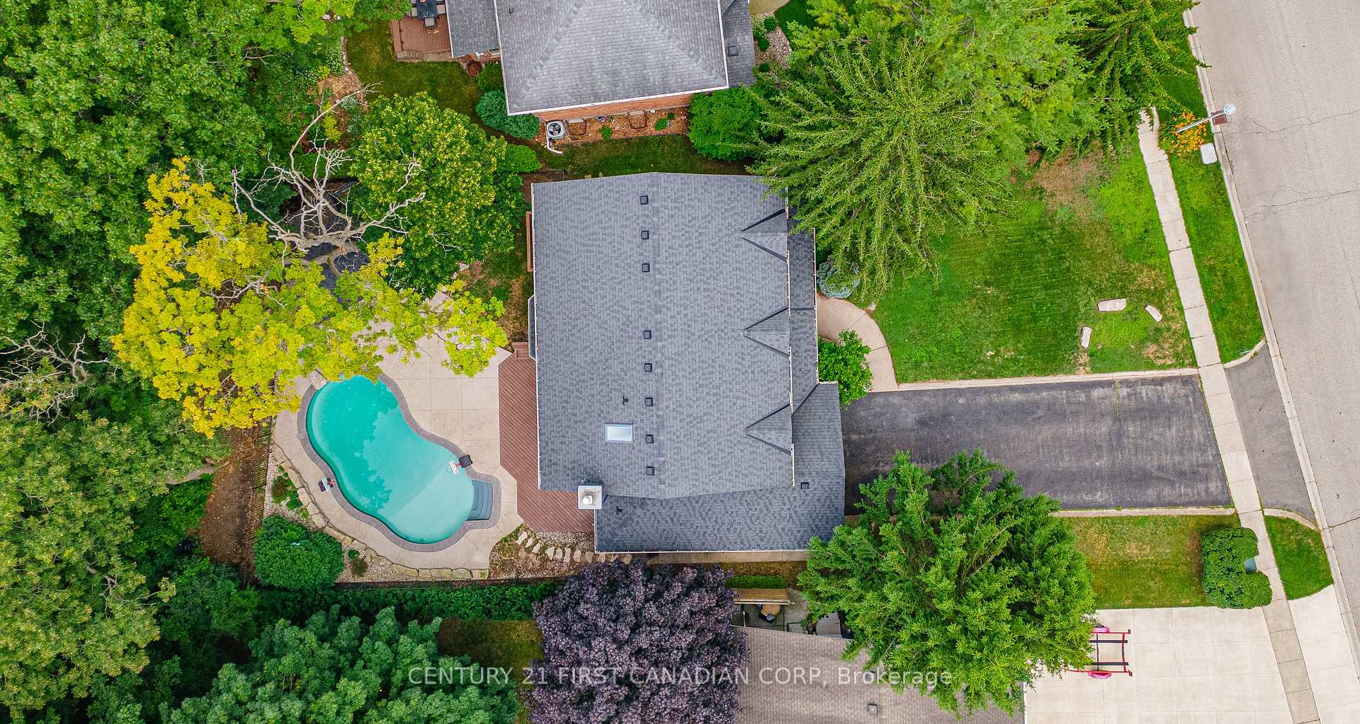 Photo 41 of 126 Parkview Drive, Thames Centre, Dorchester — HOMEH