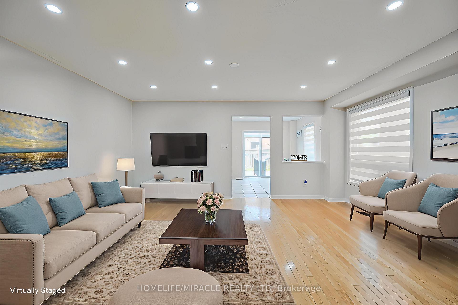 Photo 4 of 29 Spicebush Terrace, Brampton, Credit Valley — HOMEH