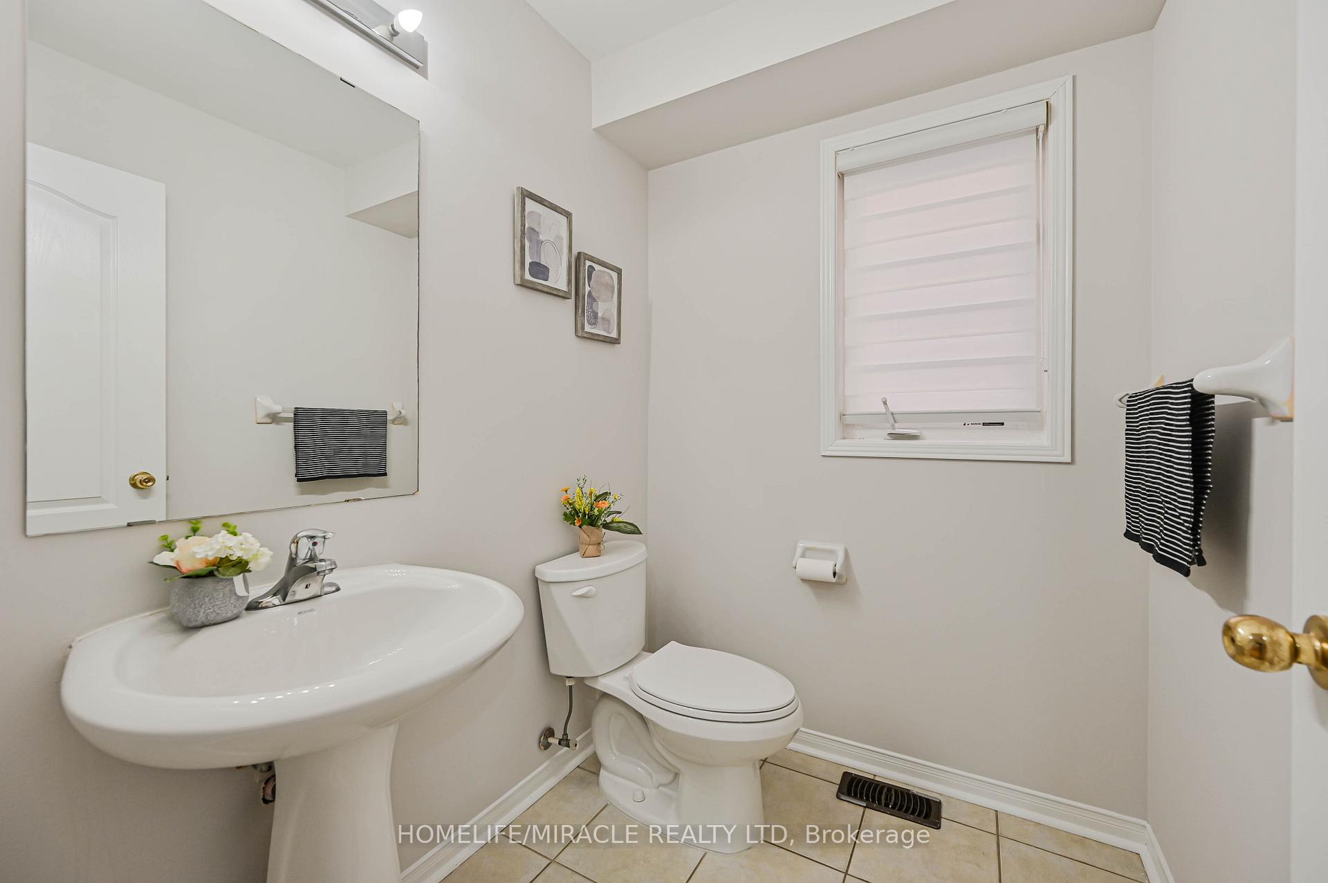 Photo 38 of 29 Spicebush Terrace, Brampton, Credit Valley — HOMEH