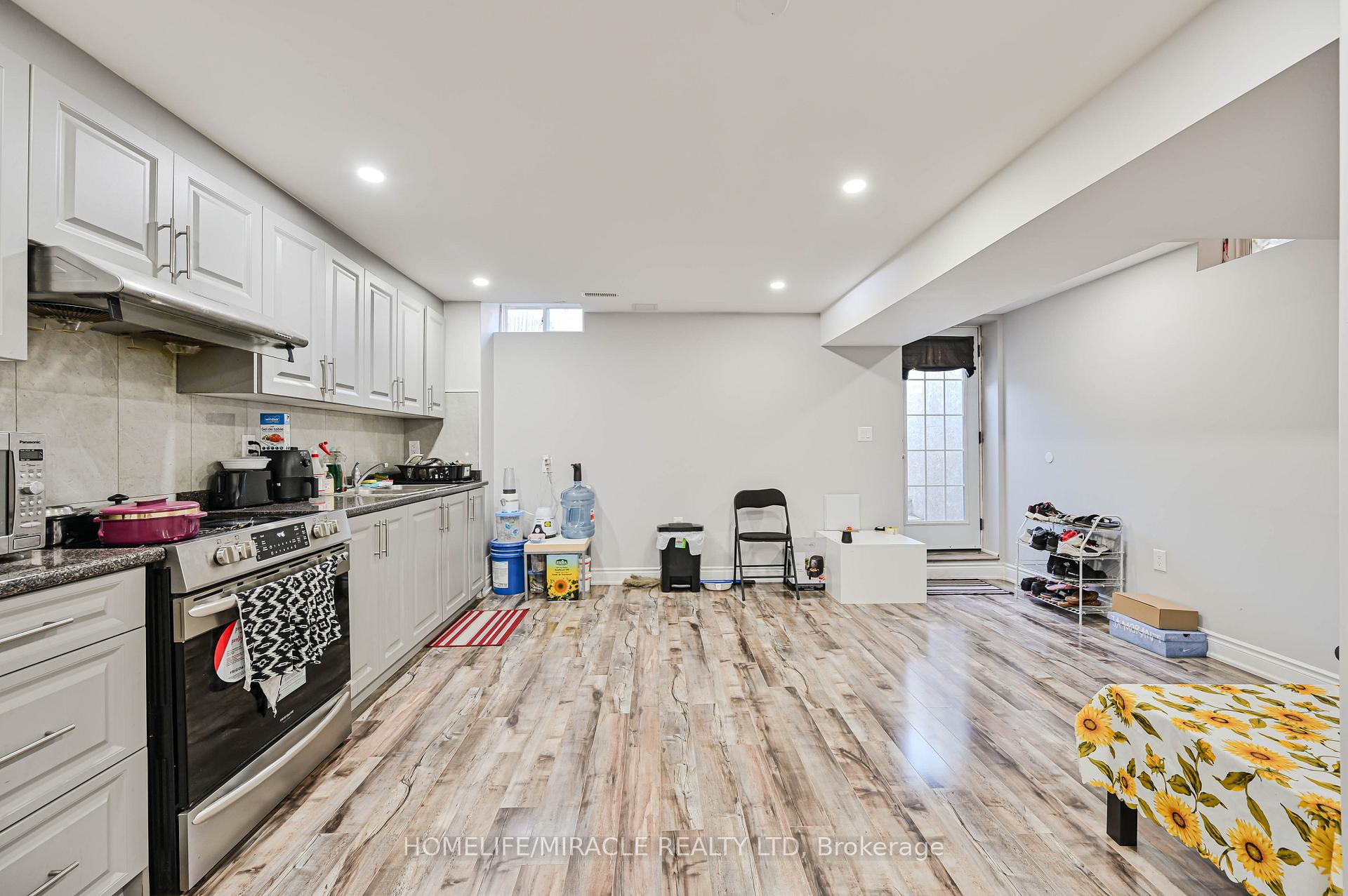 Photo 34 of 29 Spicebush Terrace, Brampton, Credit Valley — HOMEH