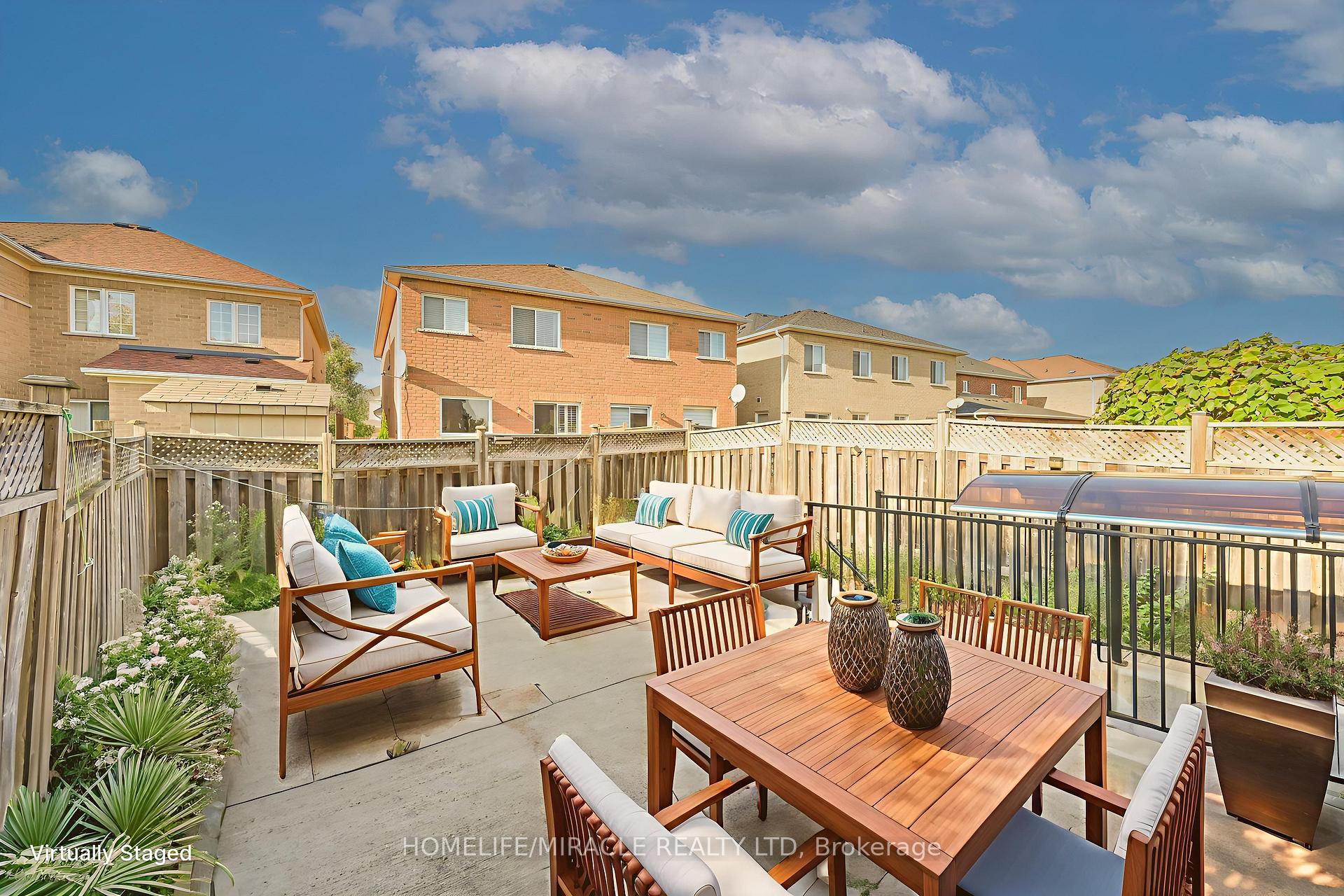 Photo 24 of 29 Spicebush Terrace, Brampton, Credit Valley — HOMEH