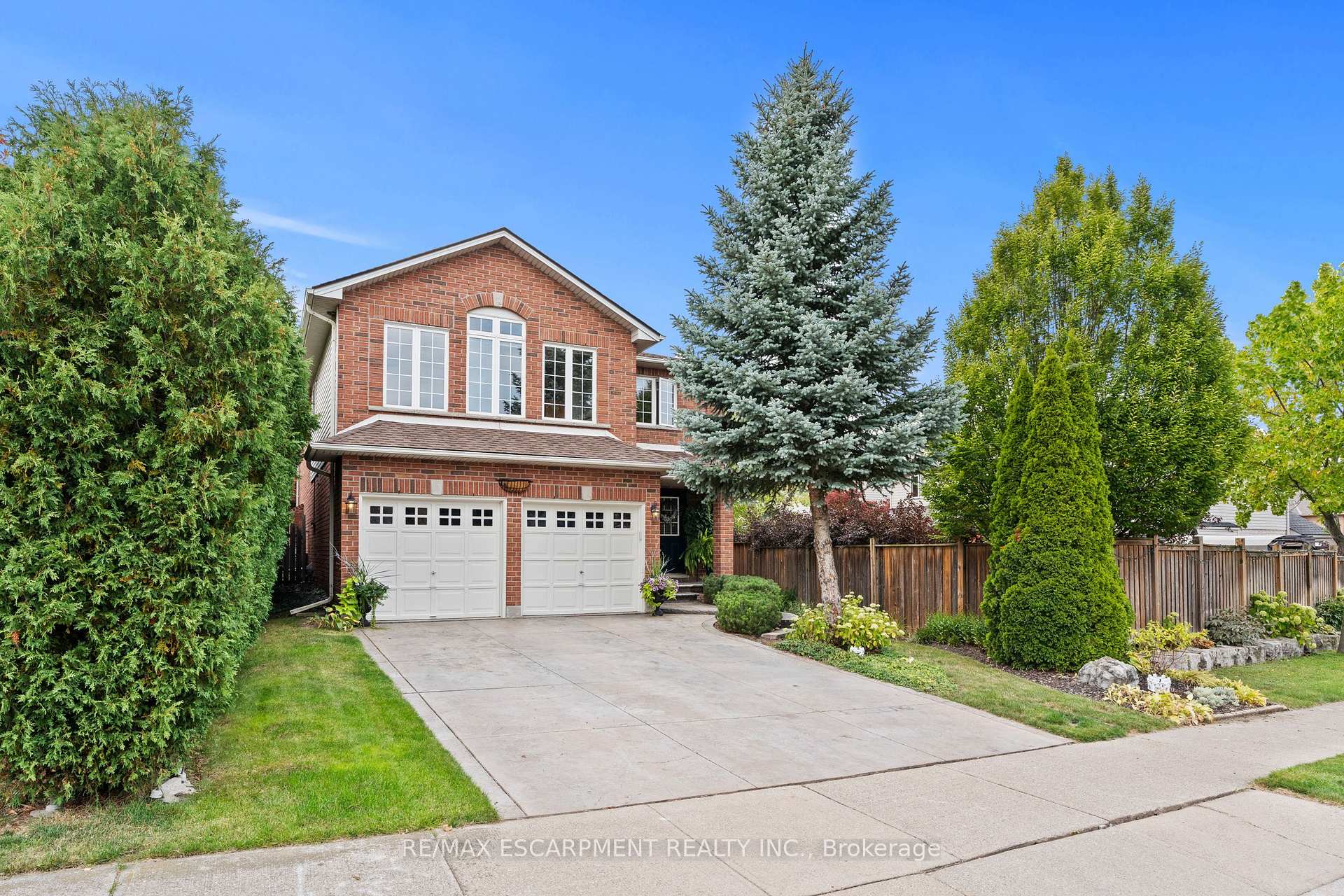 Photo 1 of 251 Hawkswood Trail, Hamilton, Carpenter — HOMEH