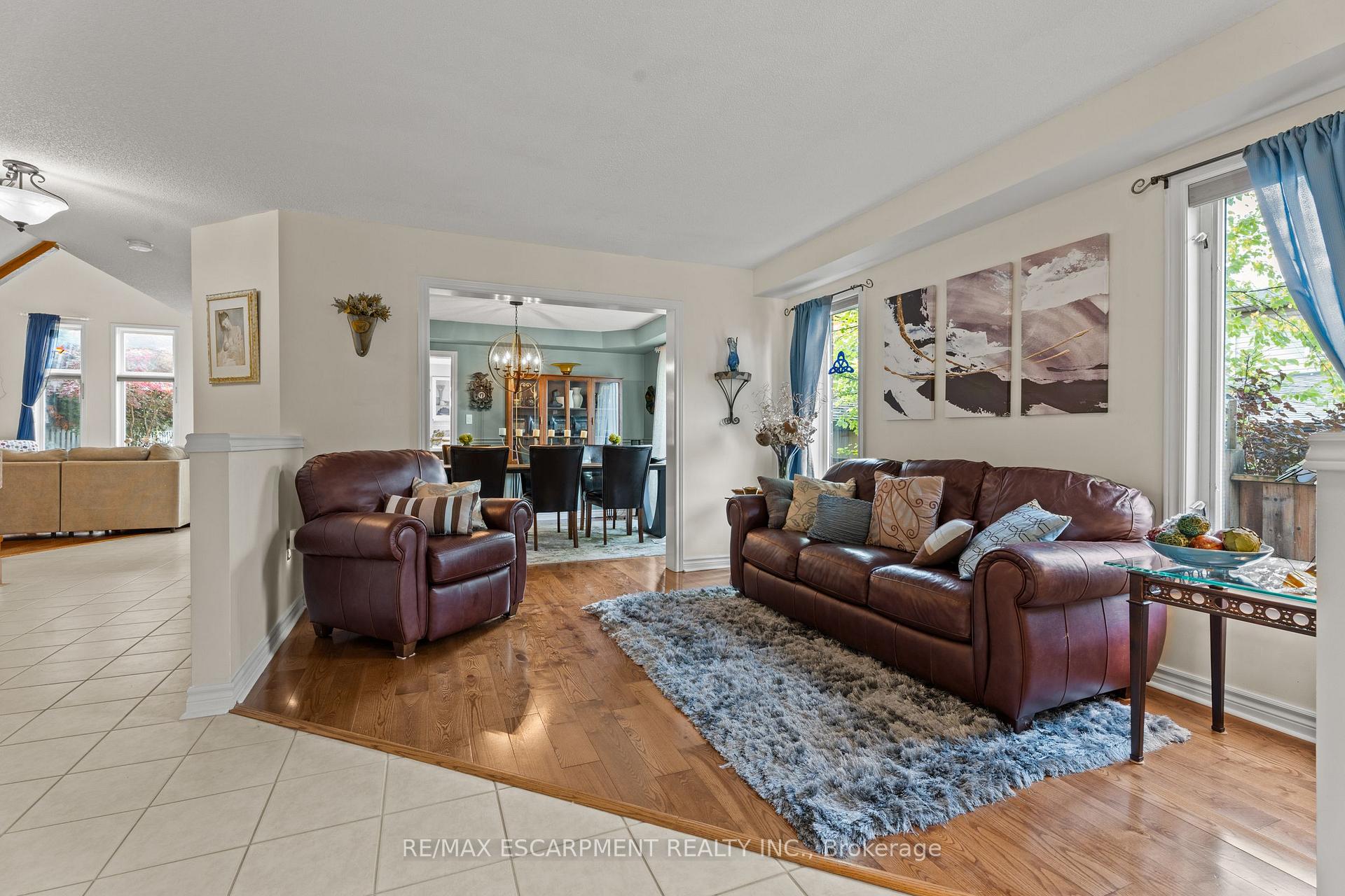 Photo 6 of 251 Hawkswood Trail, Hamilton, Carpenter — HOMEH
