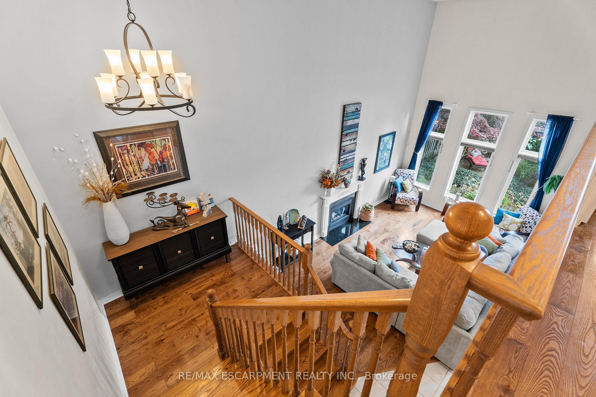 Photo 12 of 251 Hawkswood Trail, Hamilton, Carpenter — HOMEH