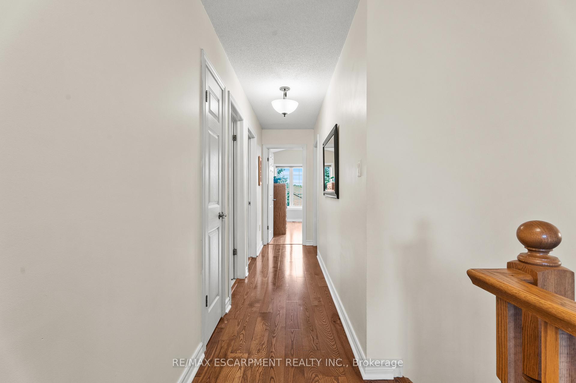 Photo 8 of 251 Hawkswood Trail, Hamilton, Carpenter — HOMEH