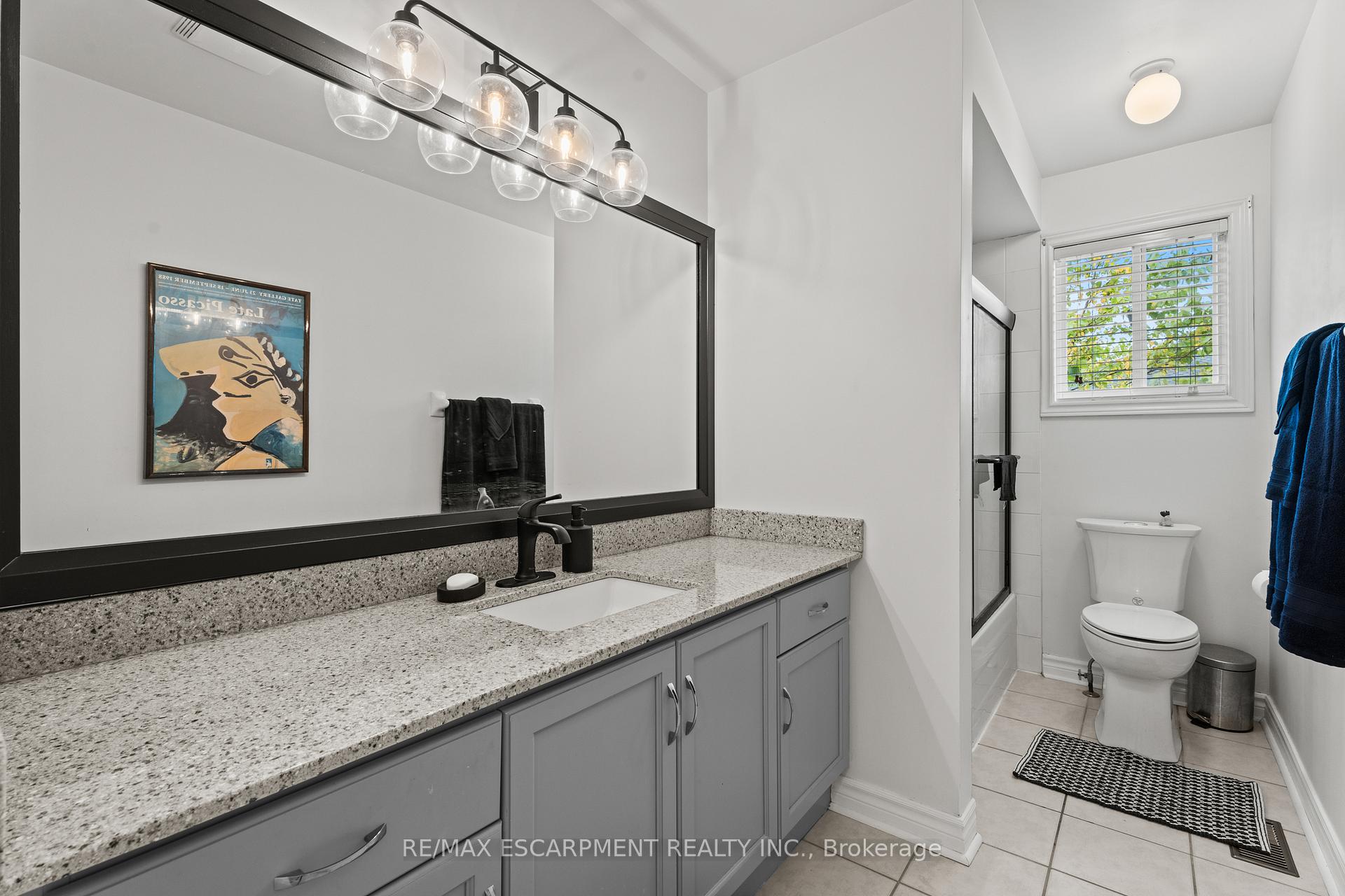 Photo 13 of 251 Hawkswood Trail, Hamilton, Carpenter — HOMEH
