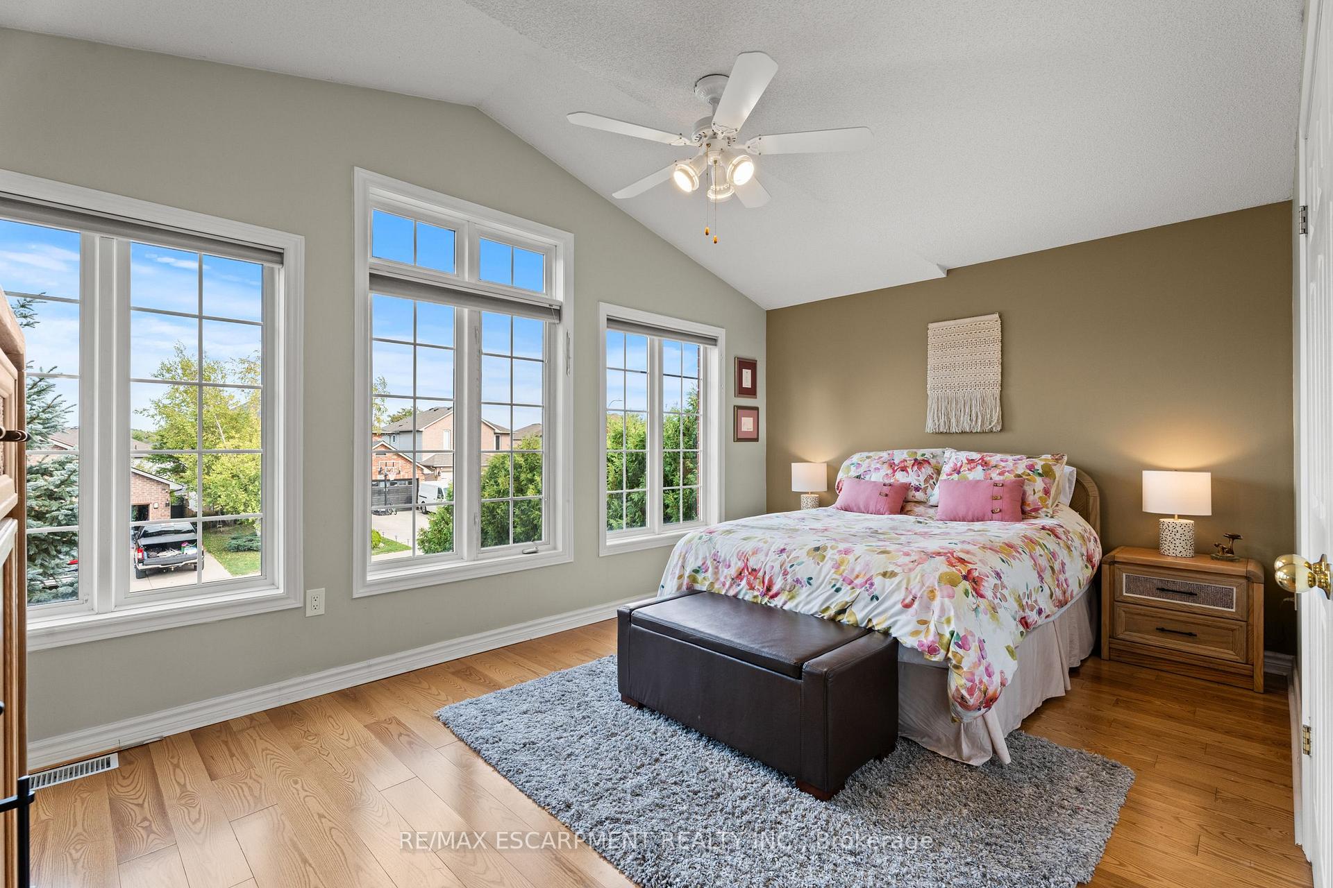 Photo 24 of 251 Hawkswood Trail, Hamilton, Carpenter — HOMEH