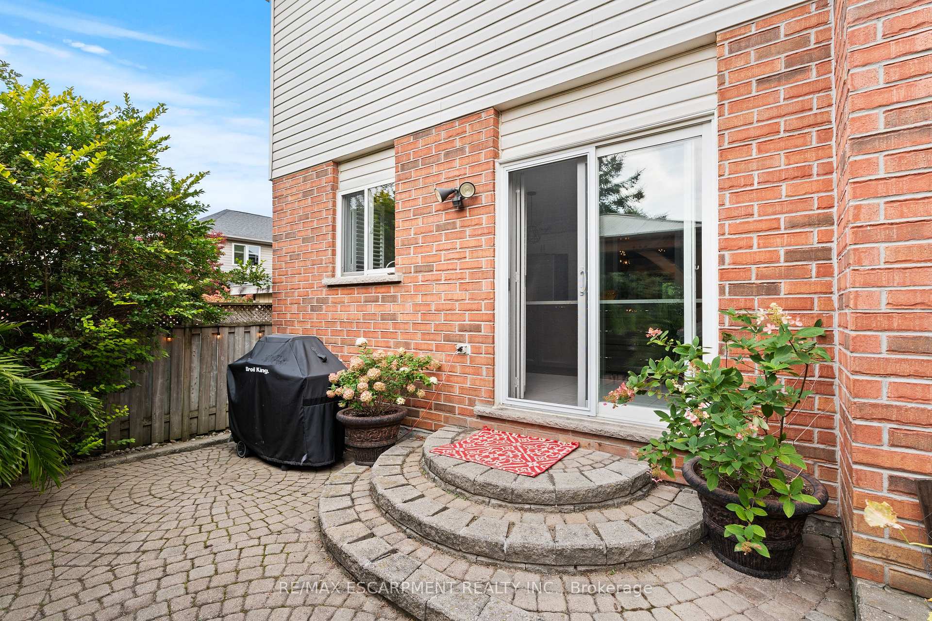 Photo 38 of 251 Hawkswood Trail, Hamilton, Carpenter — HOMEH