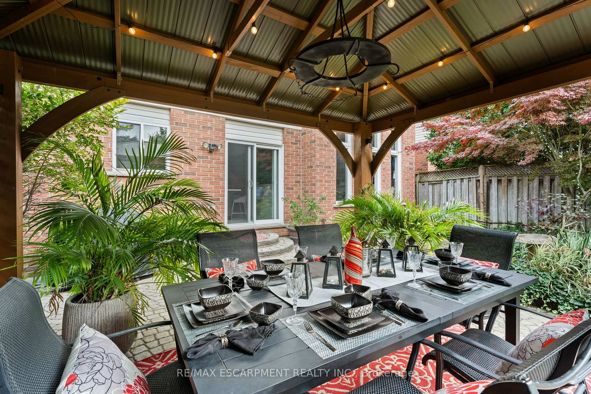 Photo 50 of 251 Hawkswood Trail, Hamilton, Carpenter — HOMEH