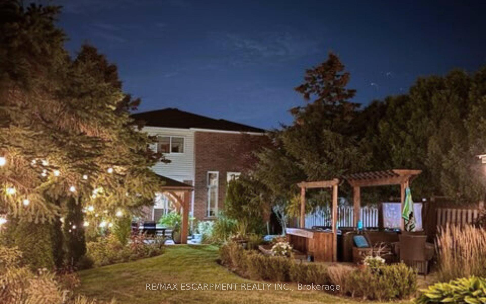 Photo 39 of 251 Hawkswood Trail, Hamilton, Carpenter — HOMEH