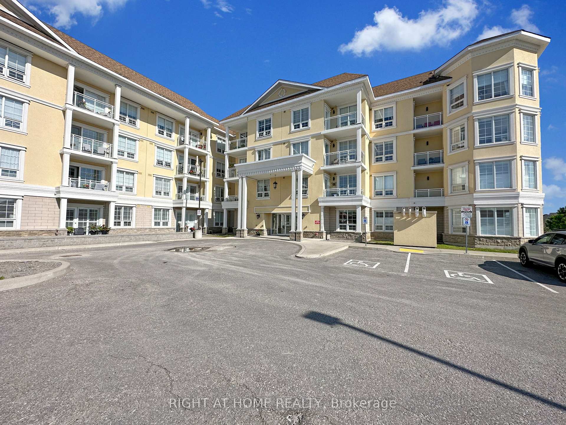 Photo 17 of Unit 412, 21 Brookhouse Drive, Clarington, Newcastle — HOMEH