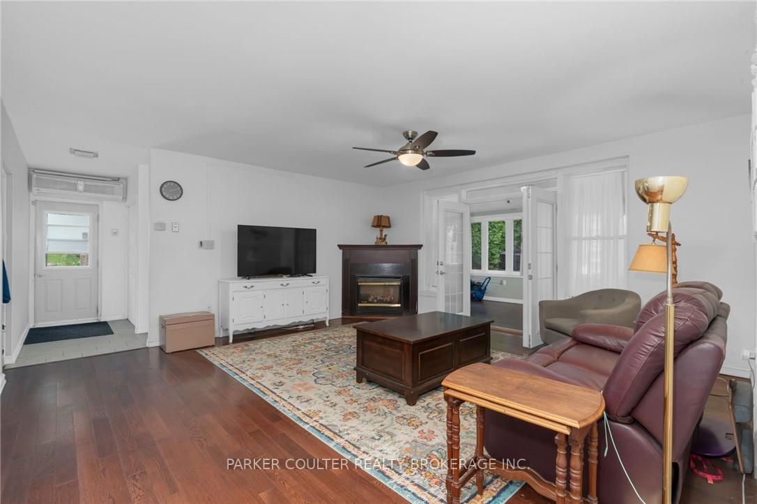 Photo 13 of 758 Yonge Street, Midland — HOMEH