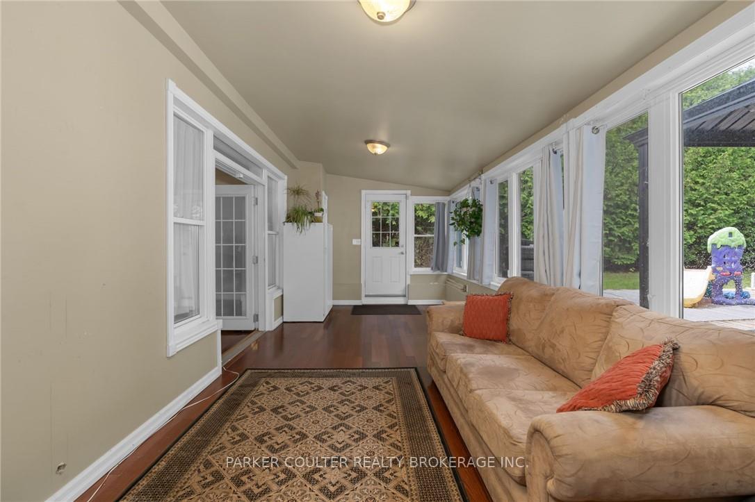 Photo 12 of 758 Yonge Street, Midland — HOMEH