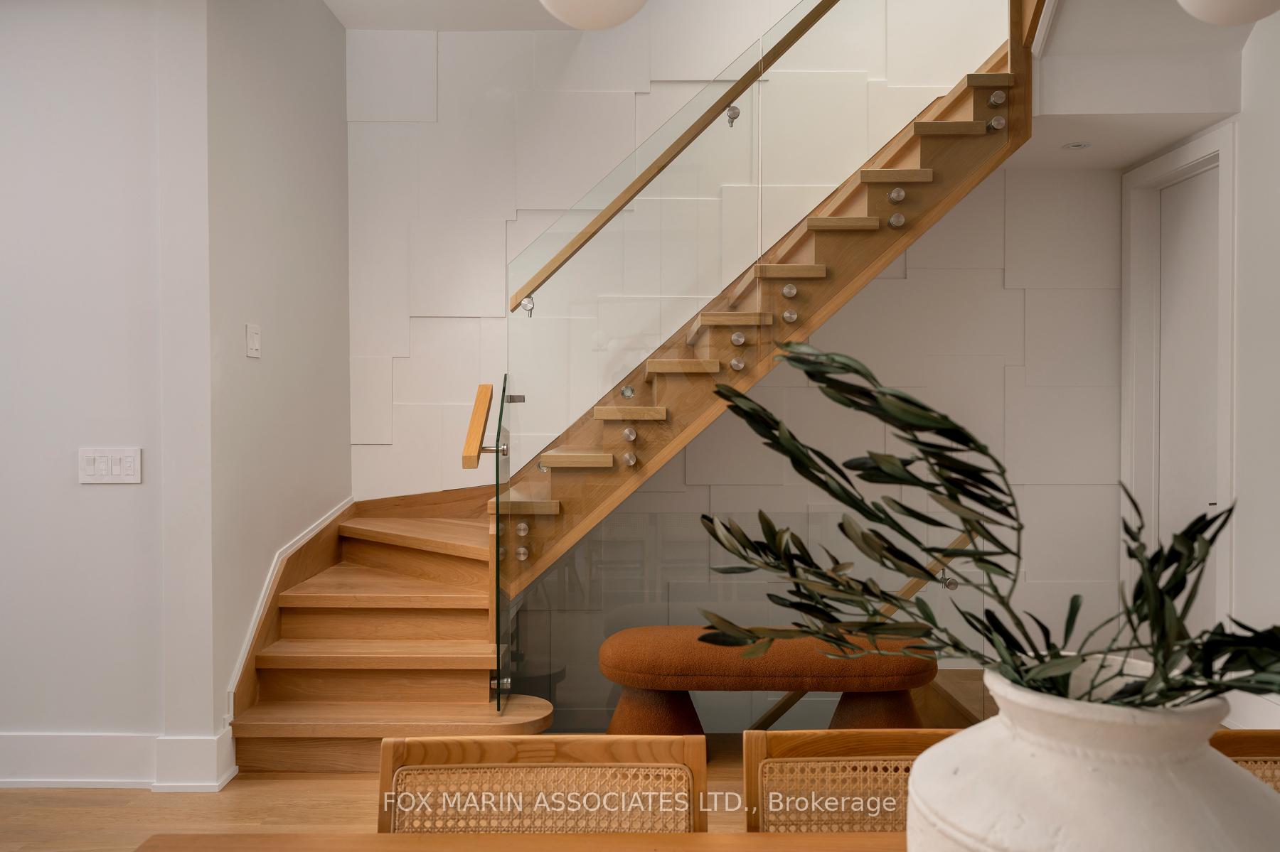 Photo 2 of 100 Roe Avenue, Toronto, Lawrence Park North — HOMEH