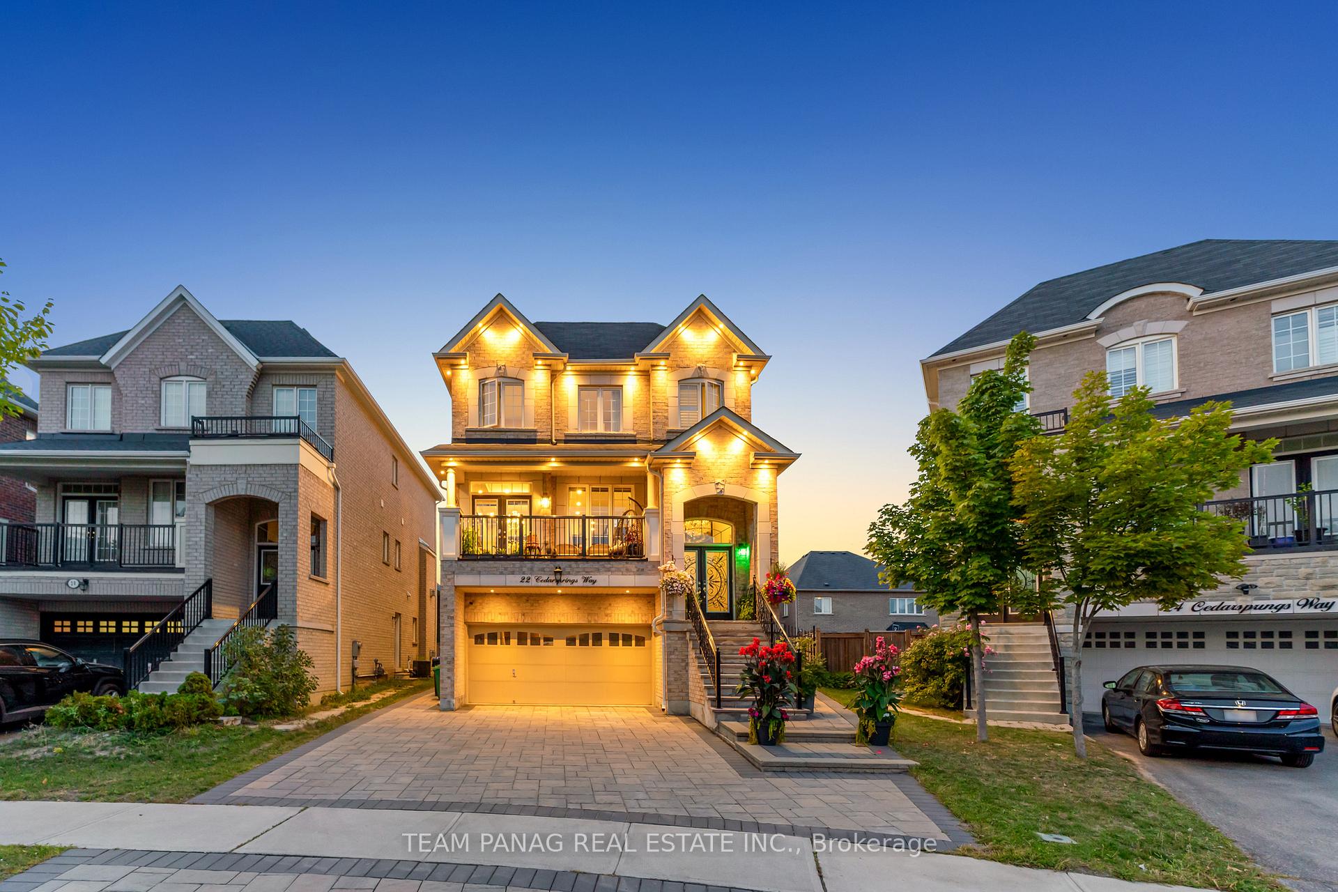 Photo 4 of 22 Cedarsprings Way, Brampton, Sandringham-Wellington — HOMEH