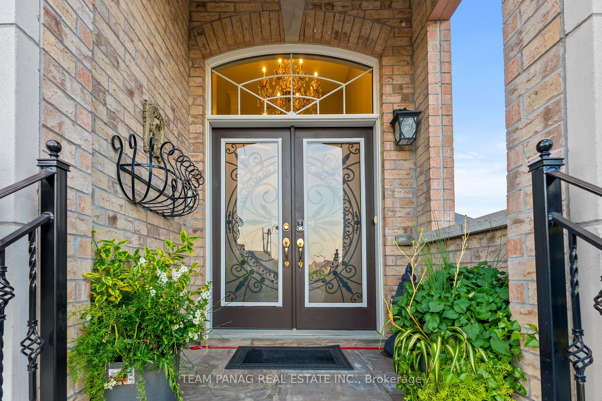 Photo 15 of 22 Cedarsprings Way, Brampton, Sandringham-Wellington — HOMEH