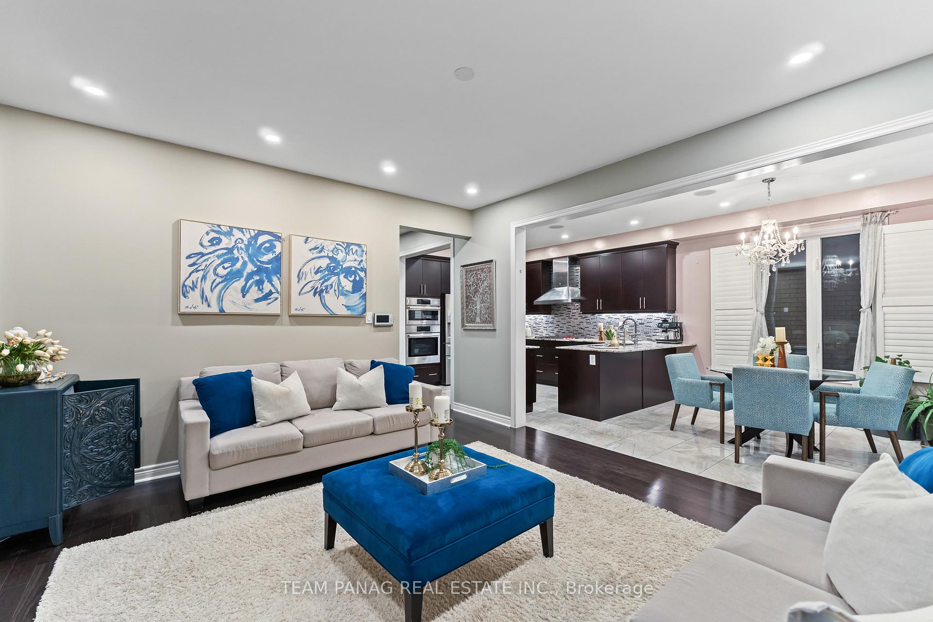 Photo 14 of 22 Cedarsprings Way, Brampton, Sandringham-Wellington — HOMEH