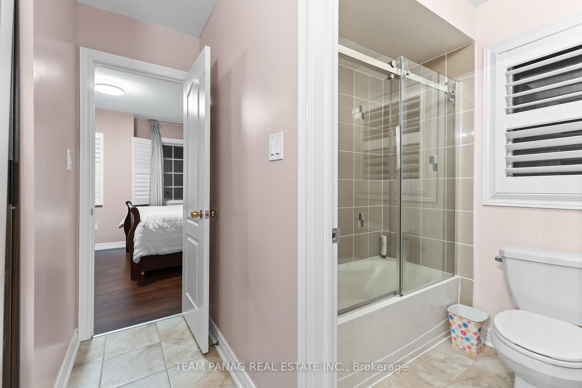 Photo 21 of 22 Cedarsprings Way, Brampton, Sandringham-Wellington — HOMEH