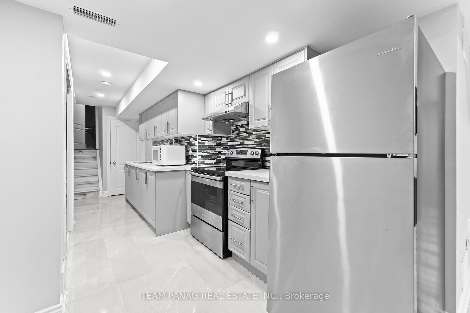 Photo 29 of 22 Cedarsprings Way, Brampton, Sandringham-Wellington — HOMEH