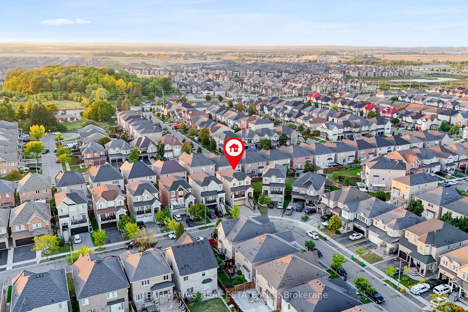 Photo 25 of 22 Cedarsprings Way, Brampton, Sandringham-Wellington — HOMEH