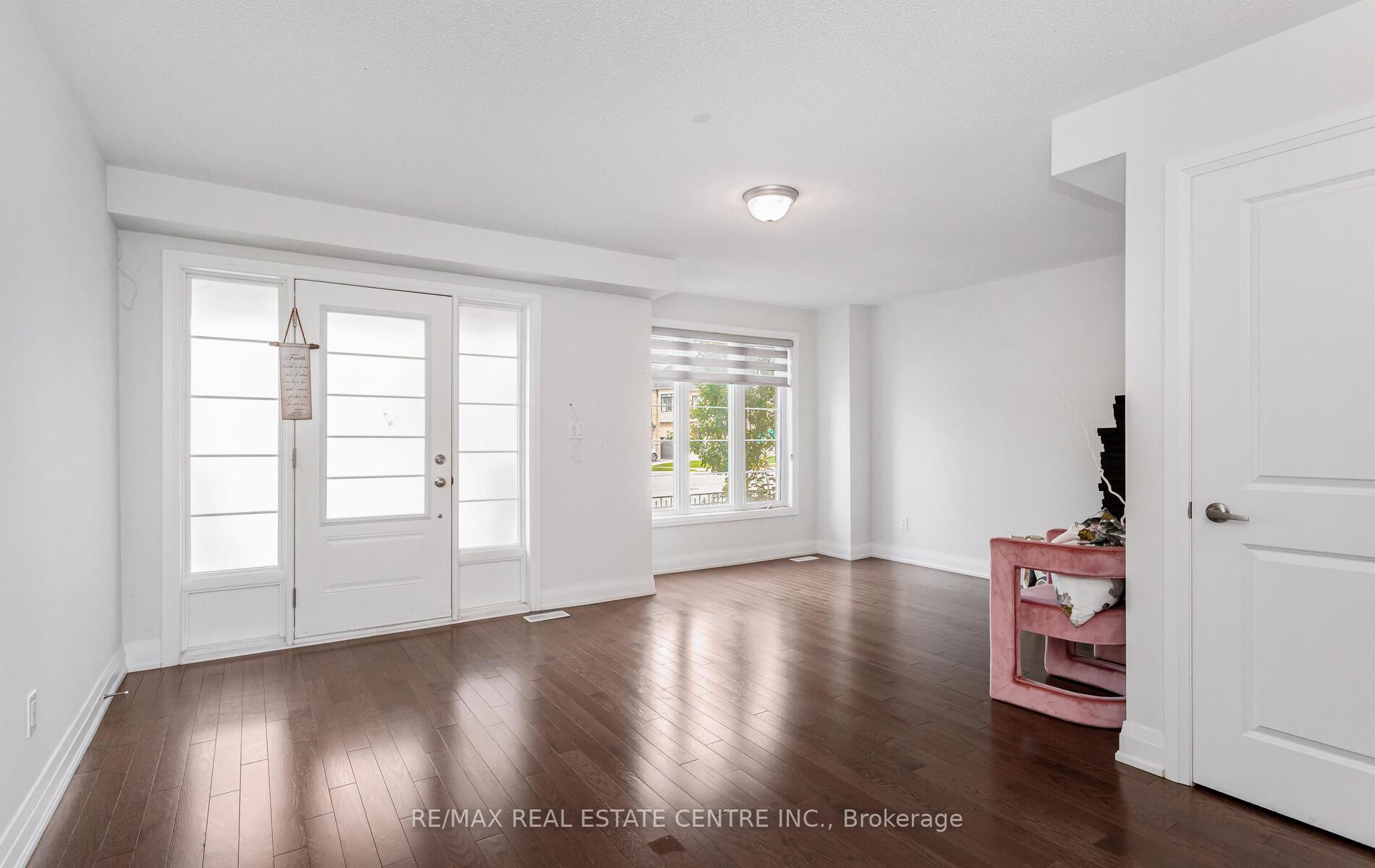 Photo 6 of 6 Summerbeam Way, Brampton, Bram West — HOMEH