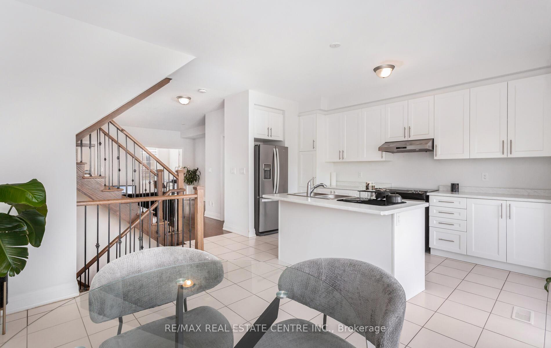 Photo 18 of 6 Summerbeam Way, Brampton, Bram West — HOMEH