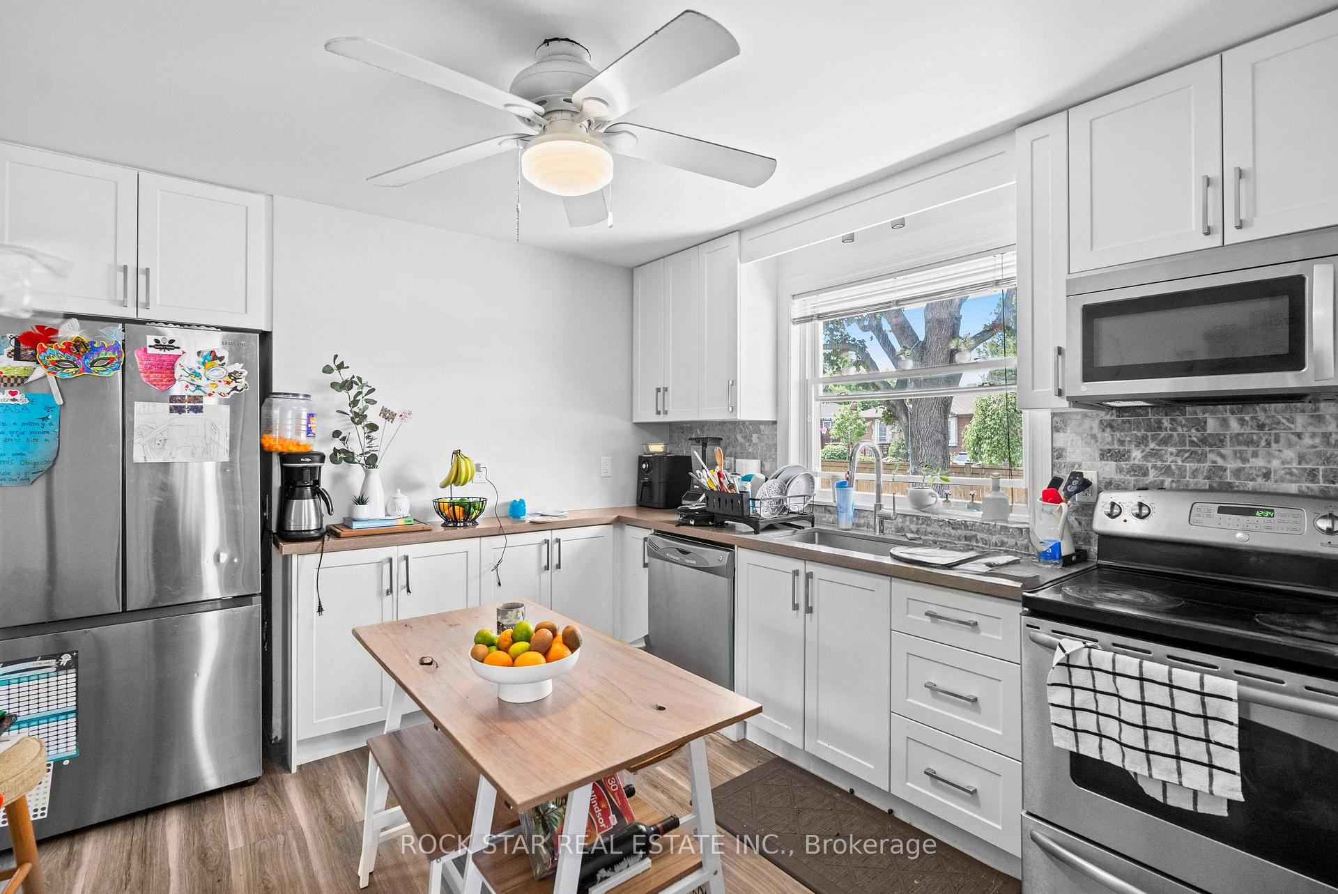 Photo 14 of 768 Tenth Avenue, Hamilton, Hampton Heights — HOMEH