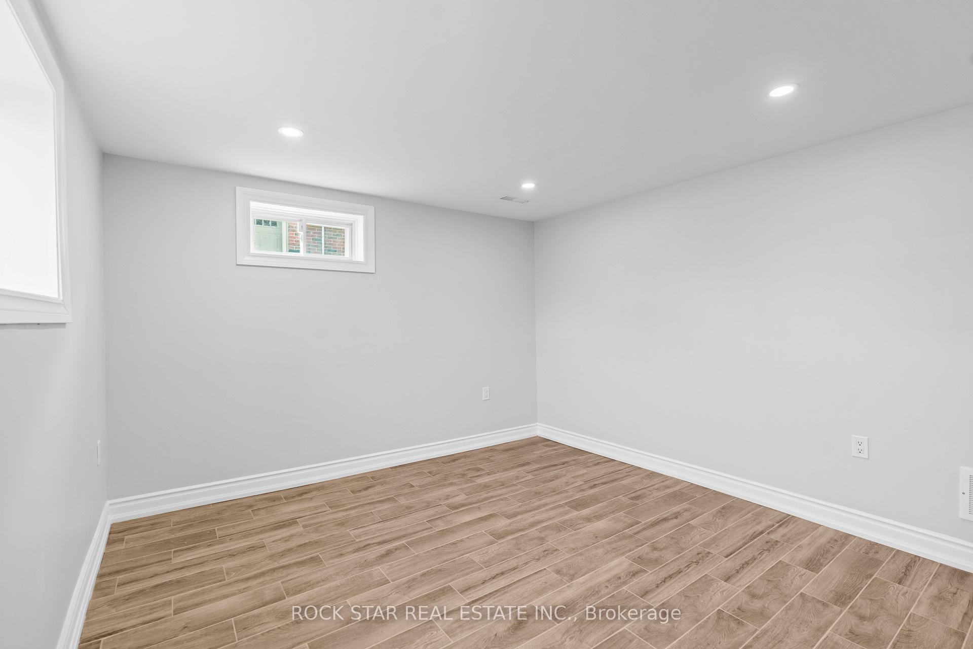 Photo 26 of 768 Tenth Avenue, Hamilton, Hampton Heights — HOMEH