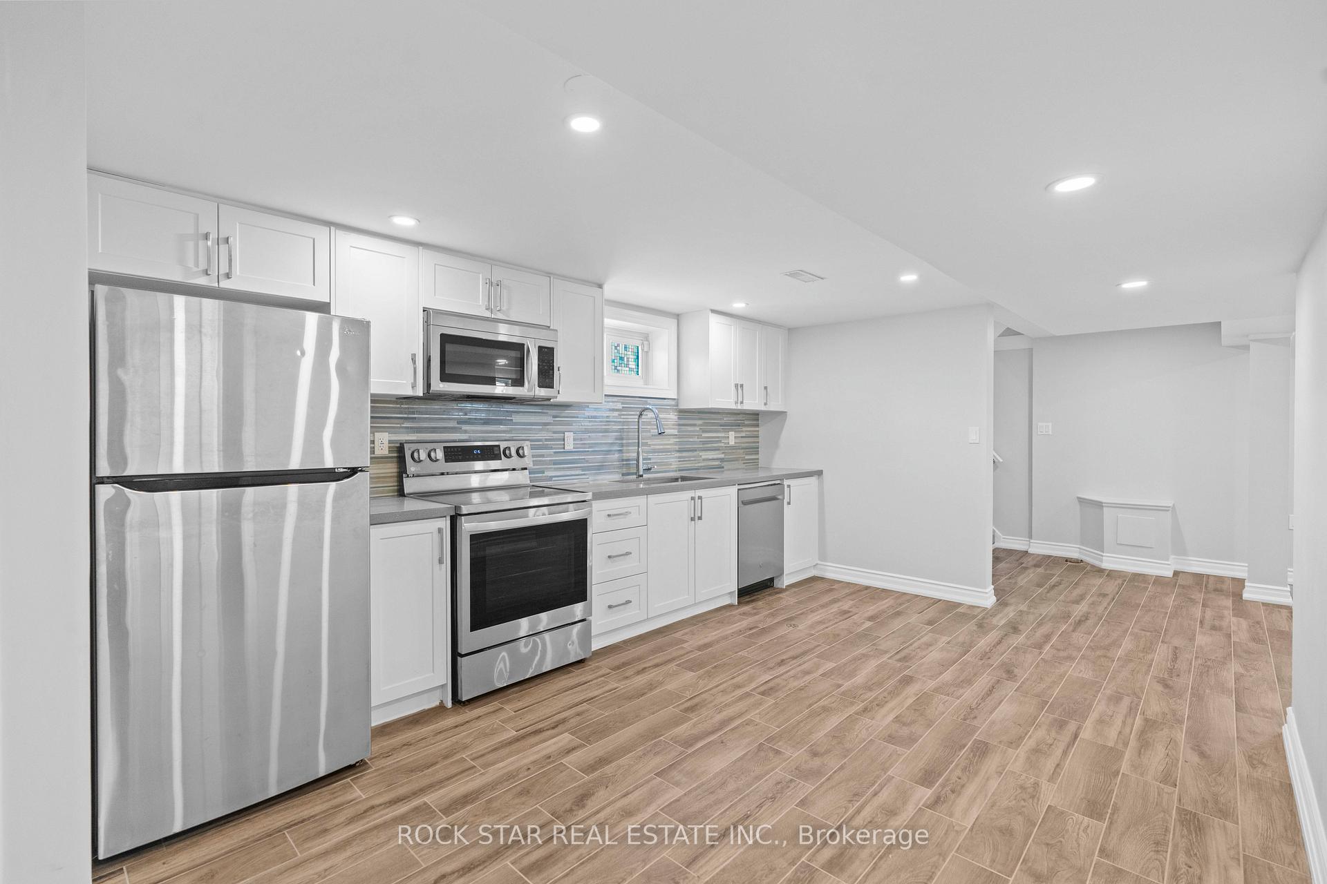 Photo 24 of 768 Tenth Avenue, Hamilton, Hampton Heights — HOMEH