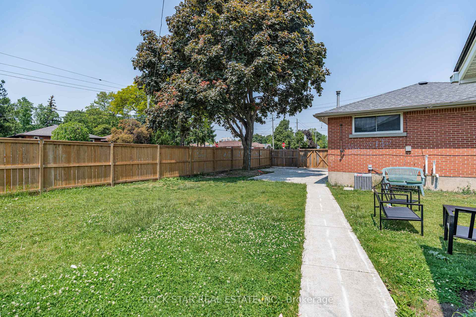 Photo 33 of 768 Tenth Avenue, Hamilton, Hampton Heights — HOMEH